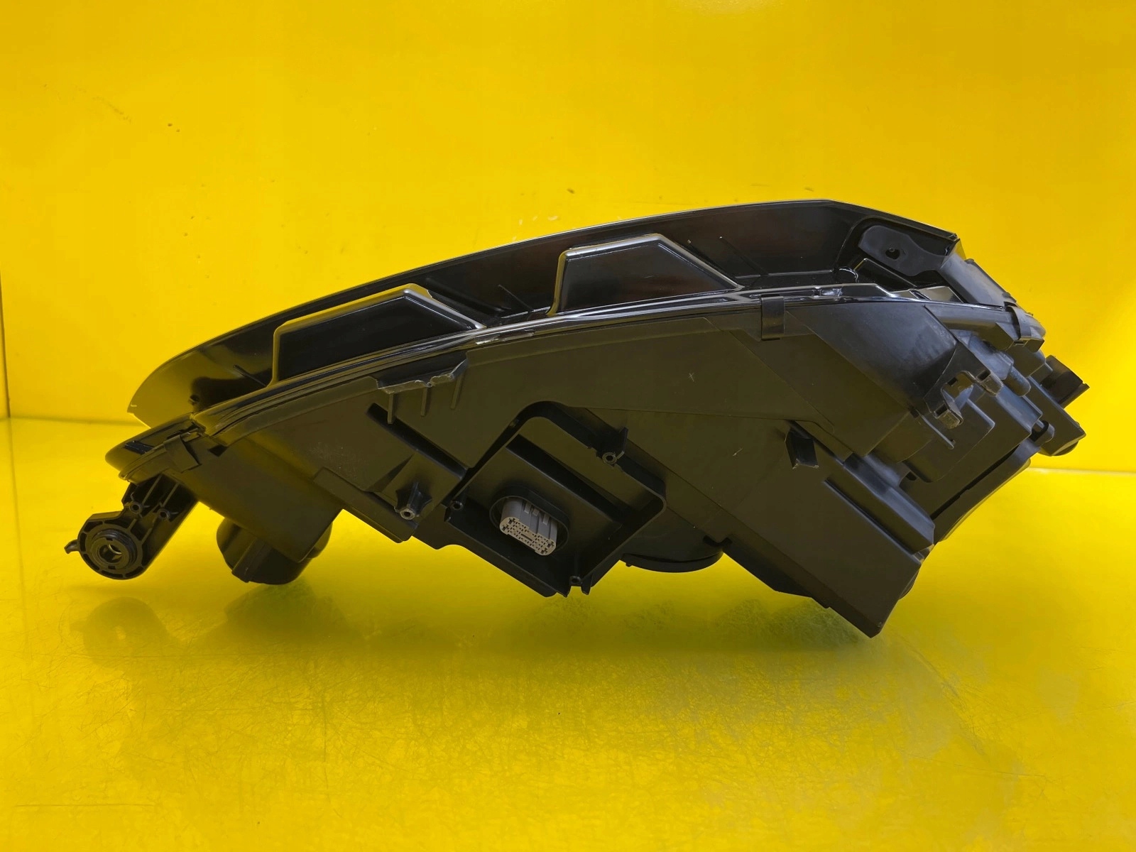 light left Audi A5 8W6 Bi-Xenon 16-20 8W6941005C