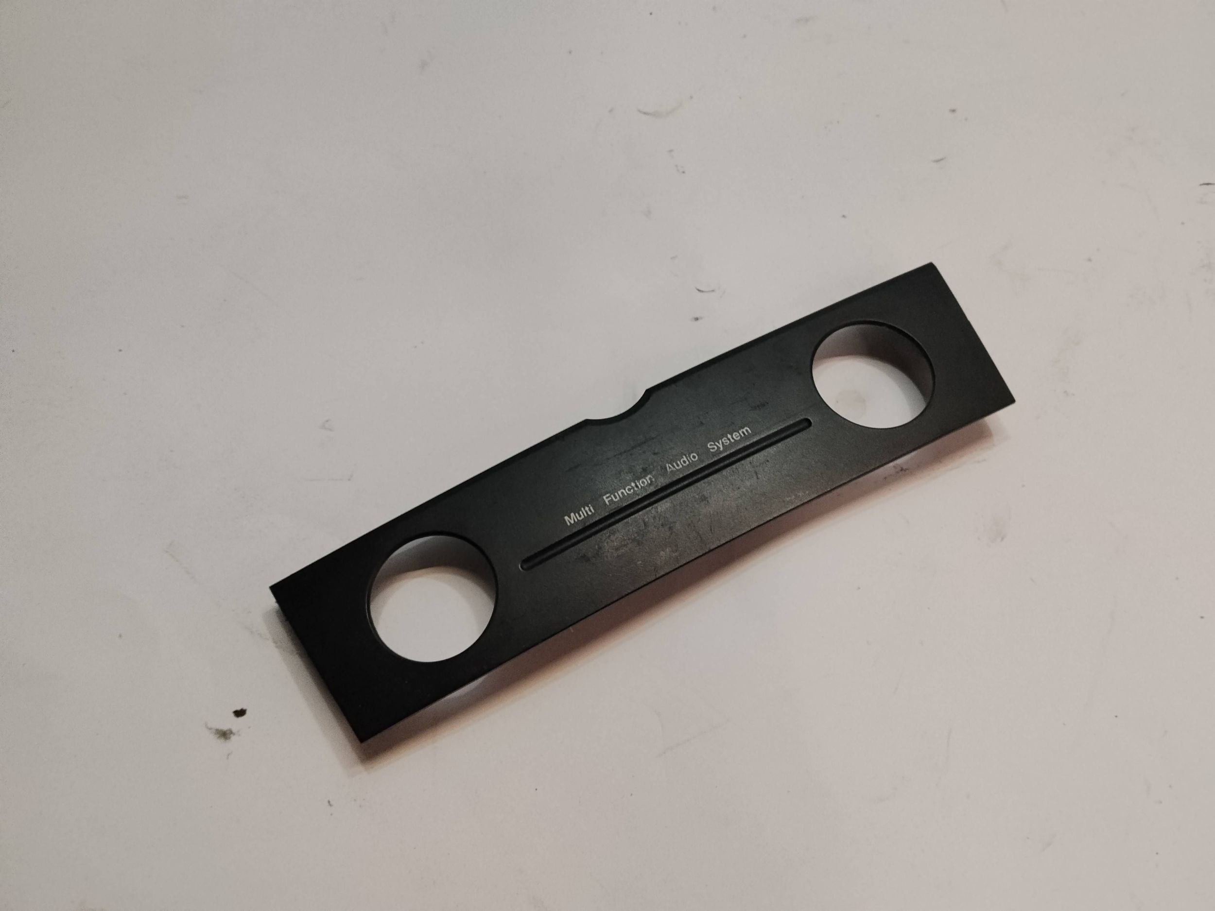 Panel maskujacy zatyczka stacja multimedialna Mazda 3 BK 141A10300