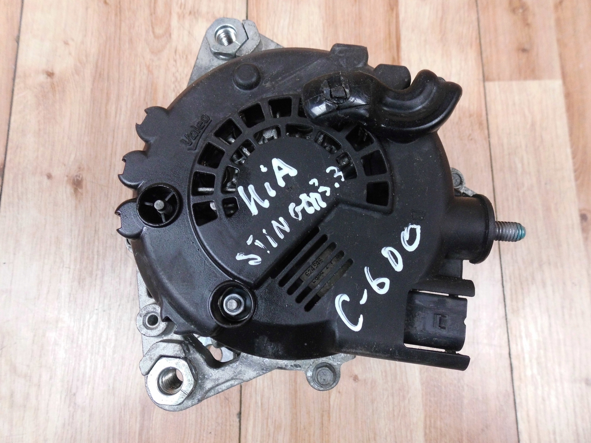 KIA STINGER 3.3 B ALTERNATOR 37300-3L001 373003L001