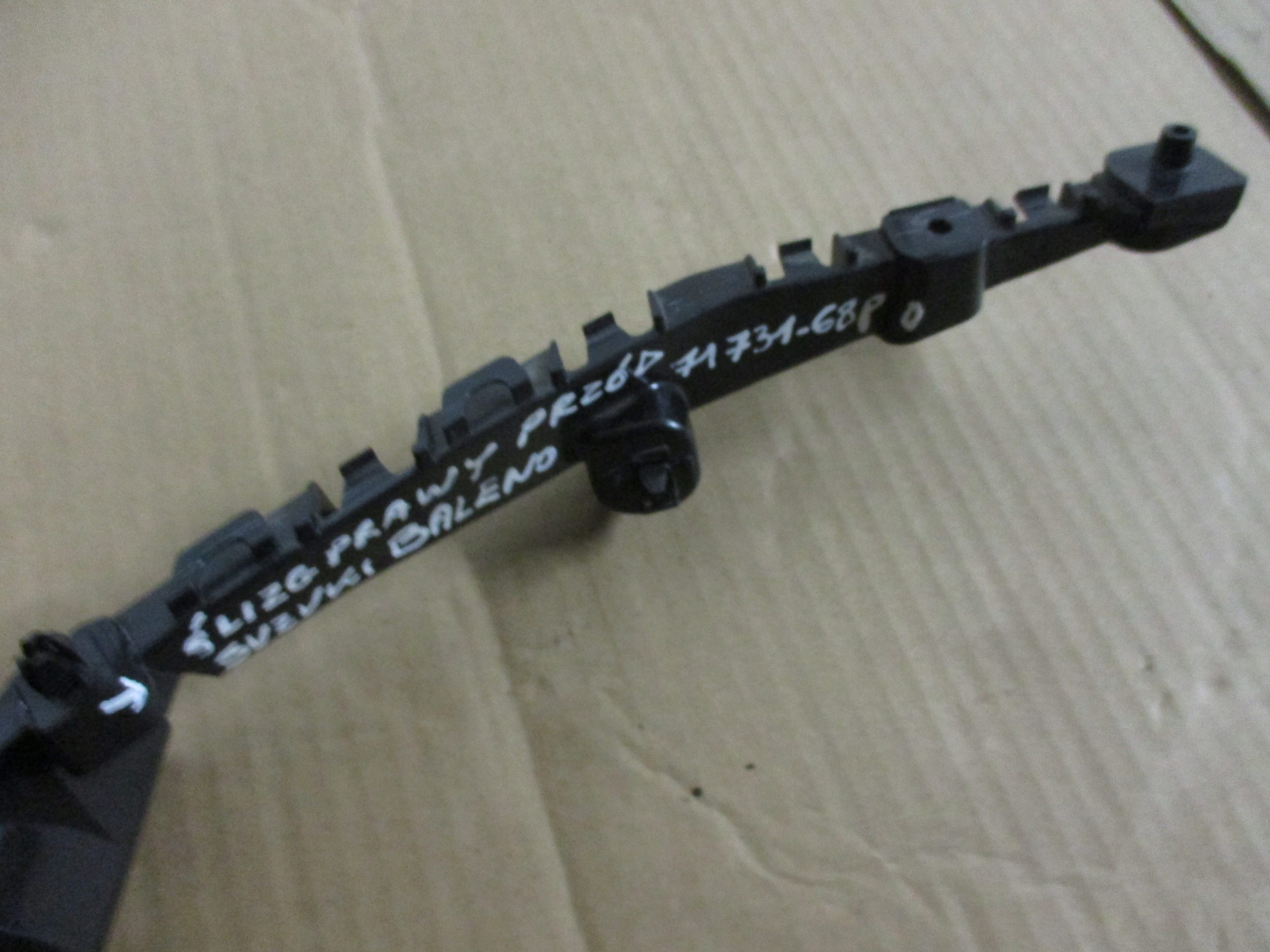 support right front front Suzuki Baleno 71731-68P0