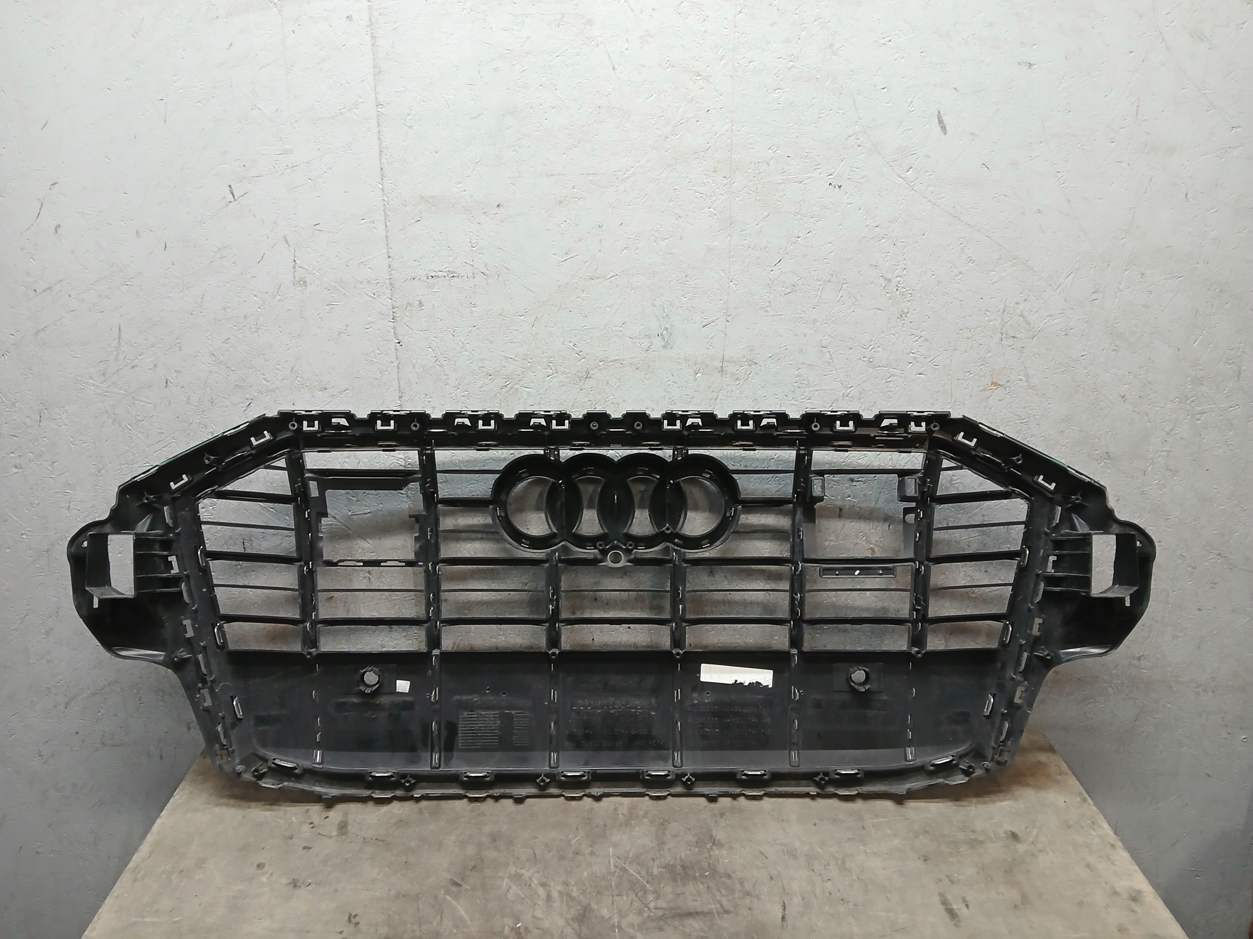 Grille AUDI Q7 4M LIFT 4M0853651