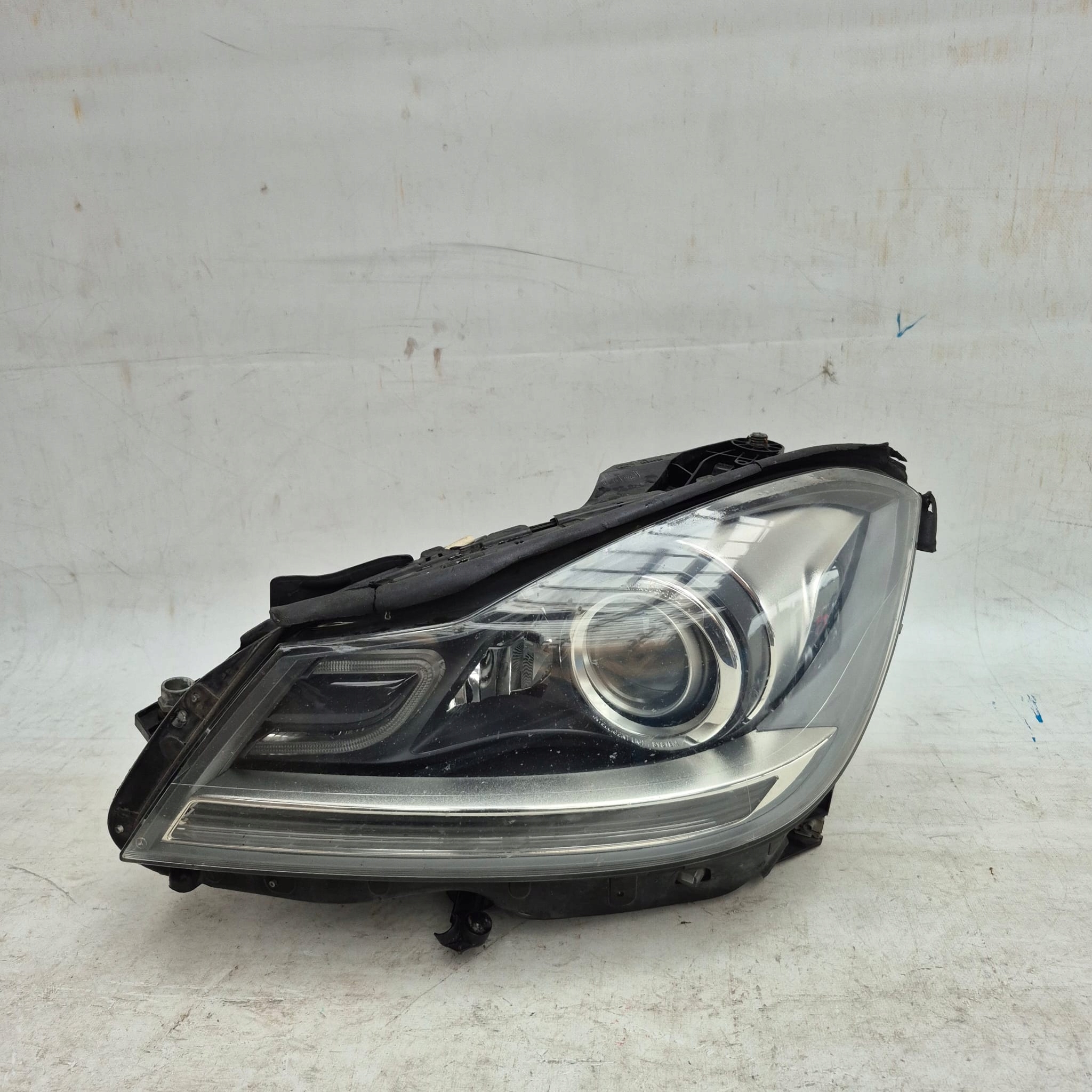 MERCEDES C KLASA W204 LIFT 11- light left front front BI XENON ILS