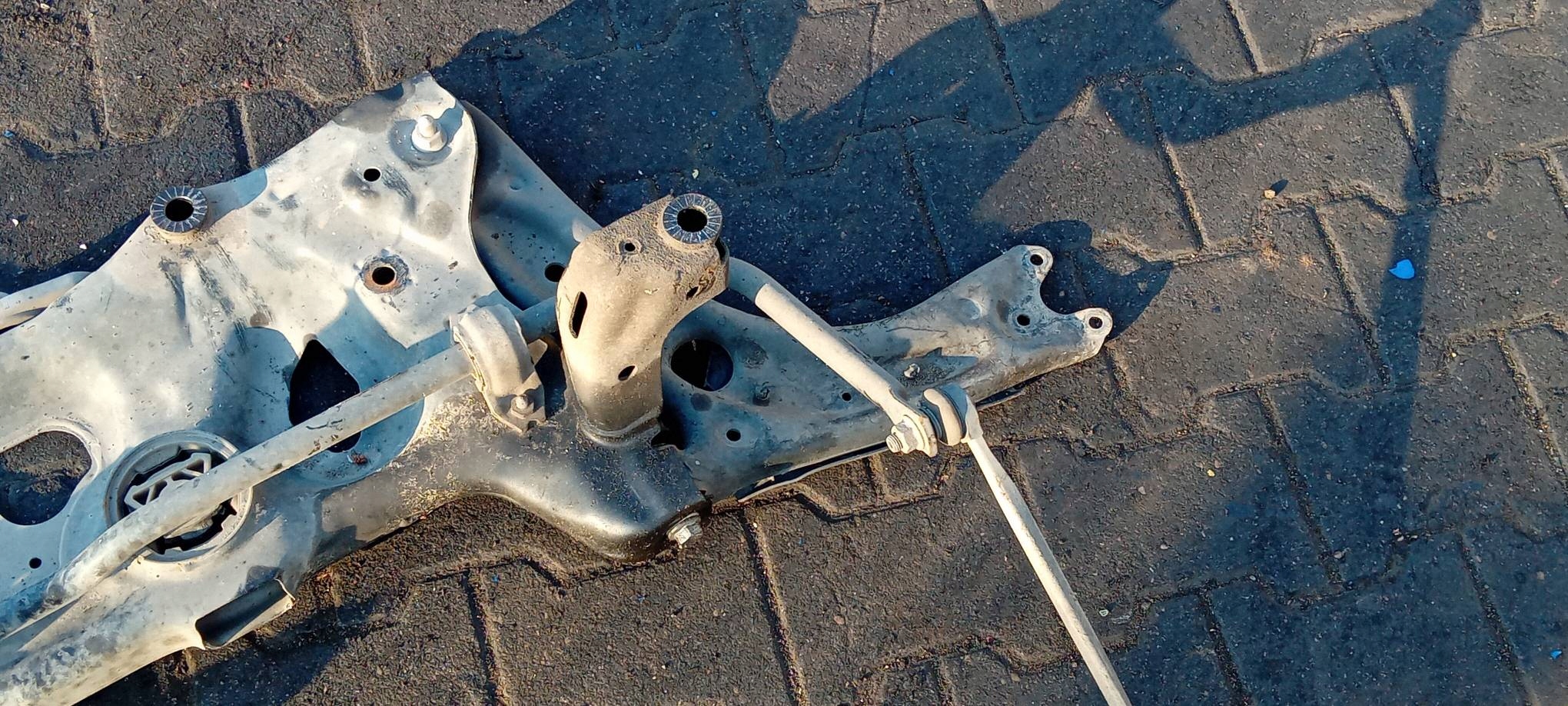 SANKI PRZEDNIE SKODA OCTAVIA IV Producent części Inny