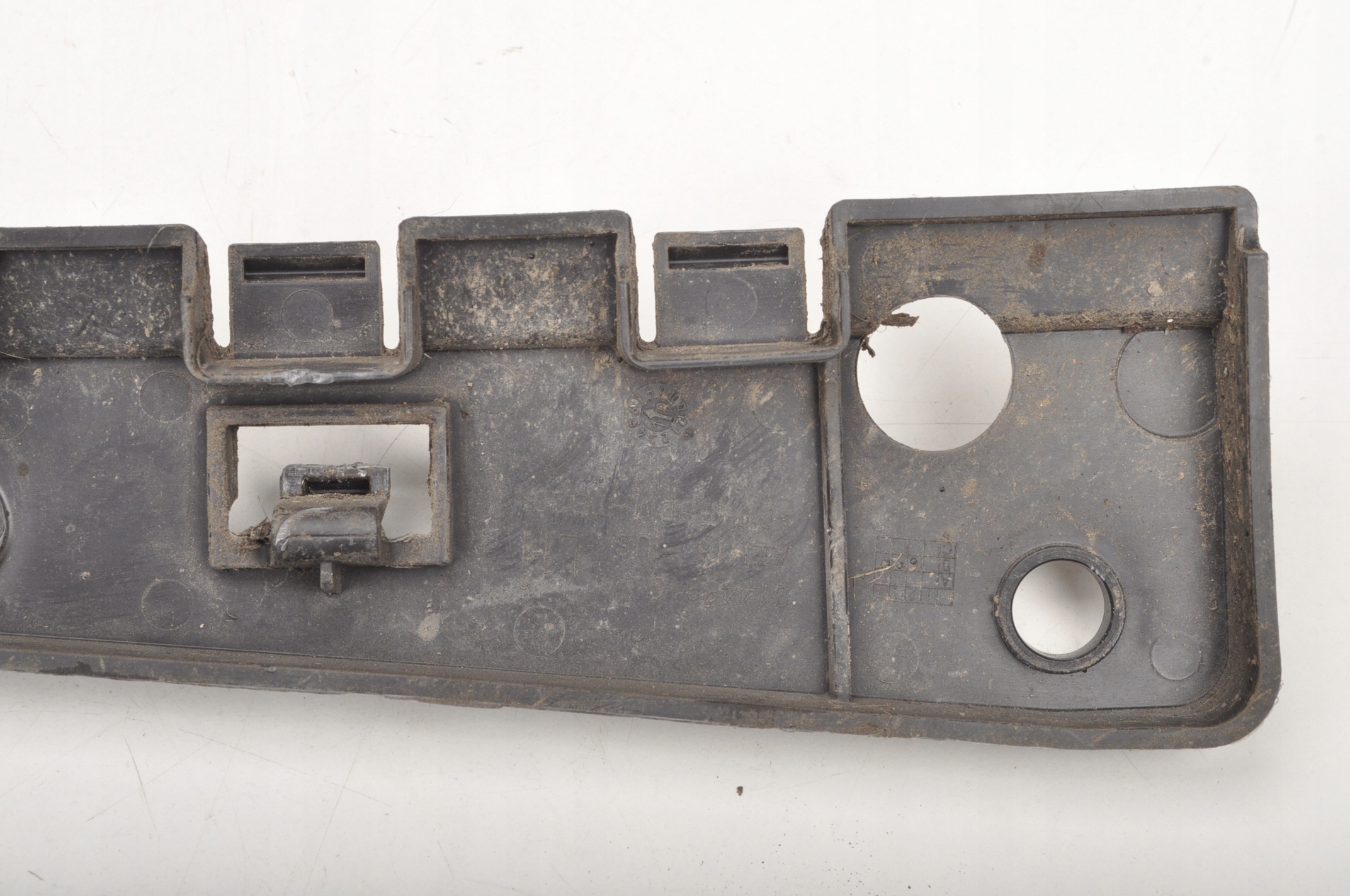 VOLVO S60 III передний бампер слайд левый передний 31448916