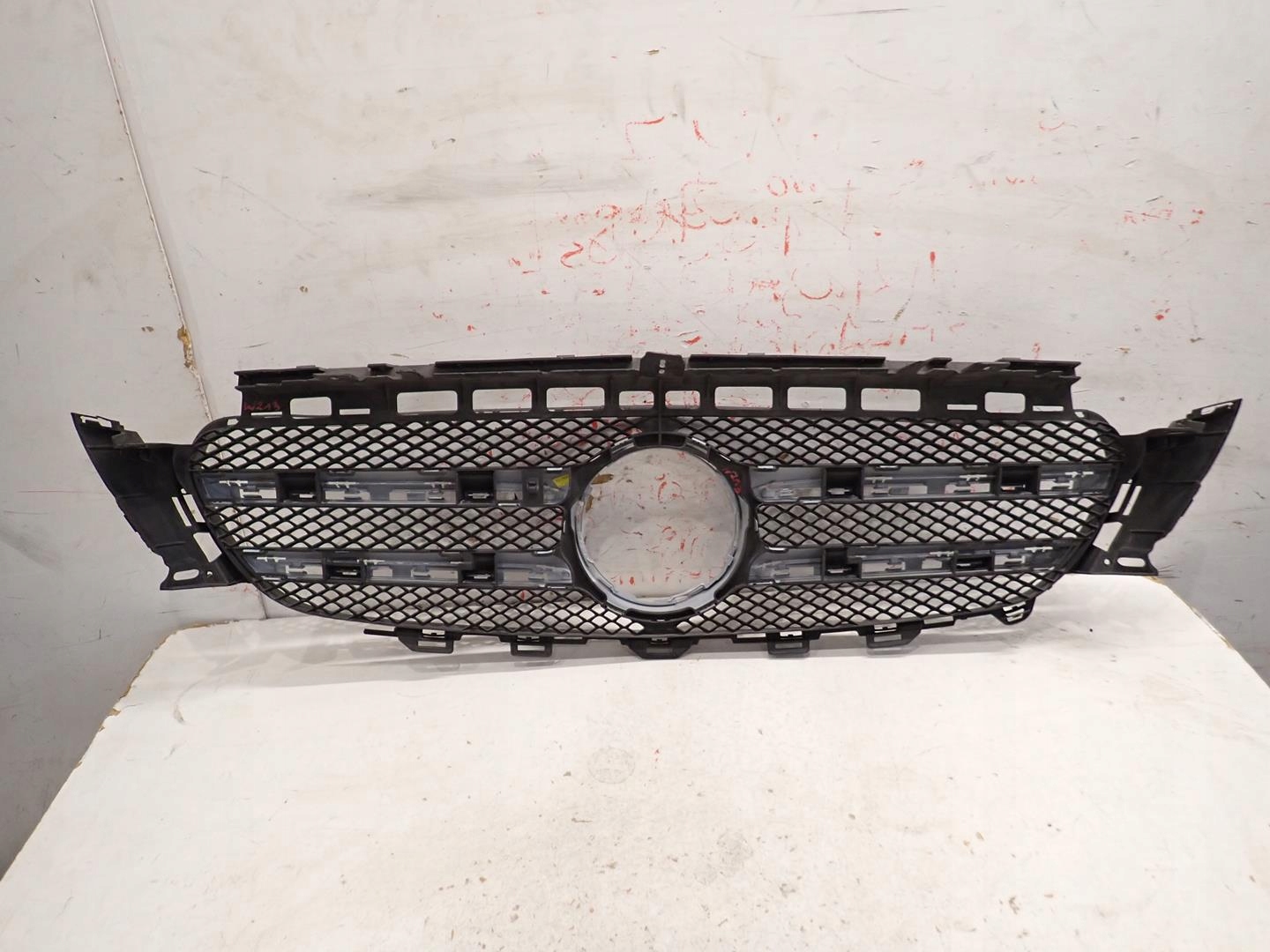 Grill MERCEDES E-KLASA W213 2016- A2138880123