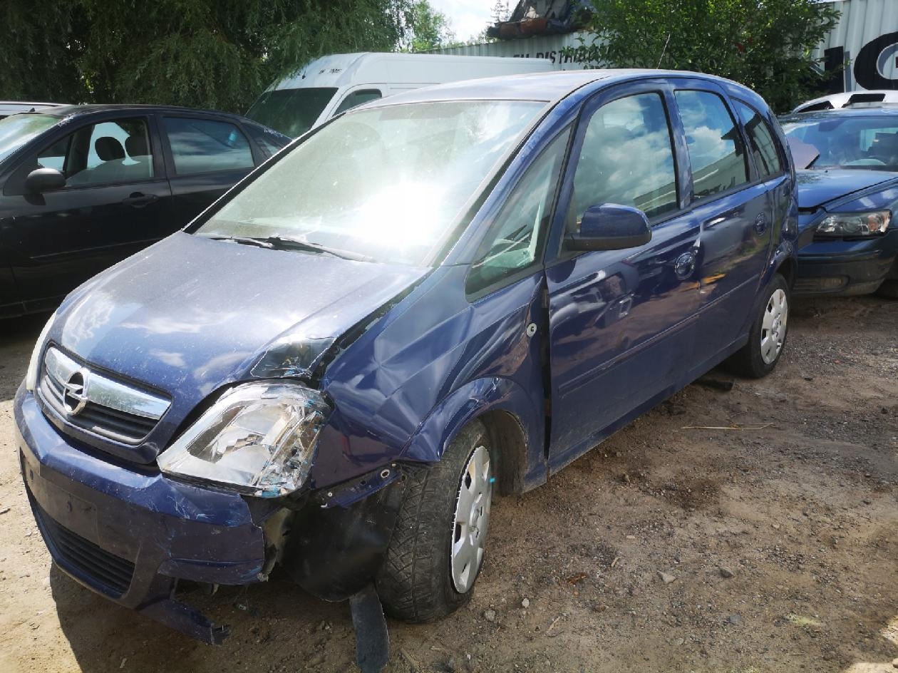 opel MERIVA блок предохранителей 2009 1.4л