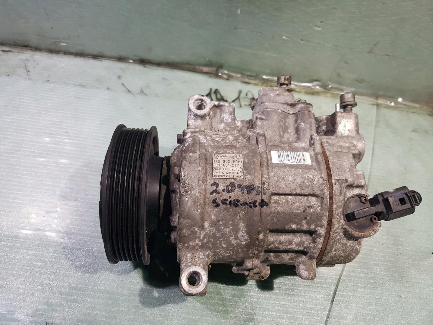 компрессор кондиционера vw SCIROCCO 1K0820808A