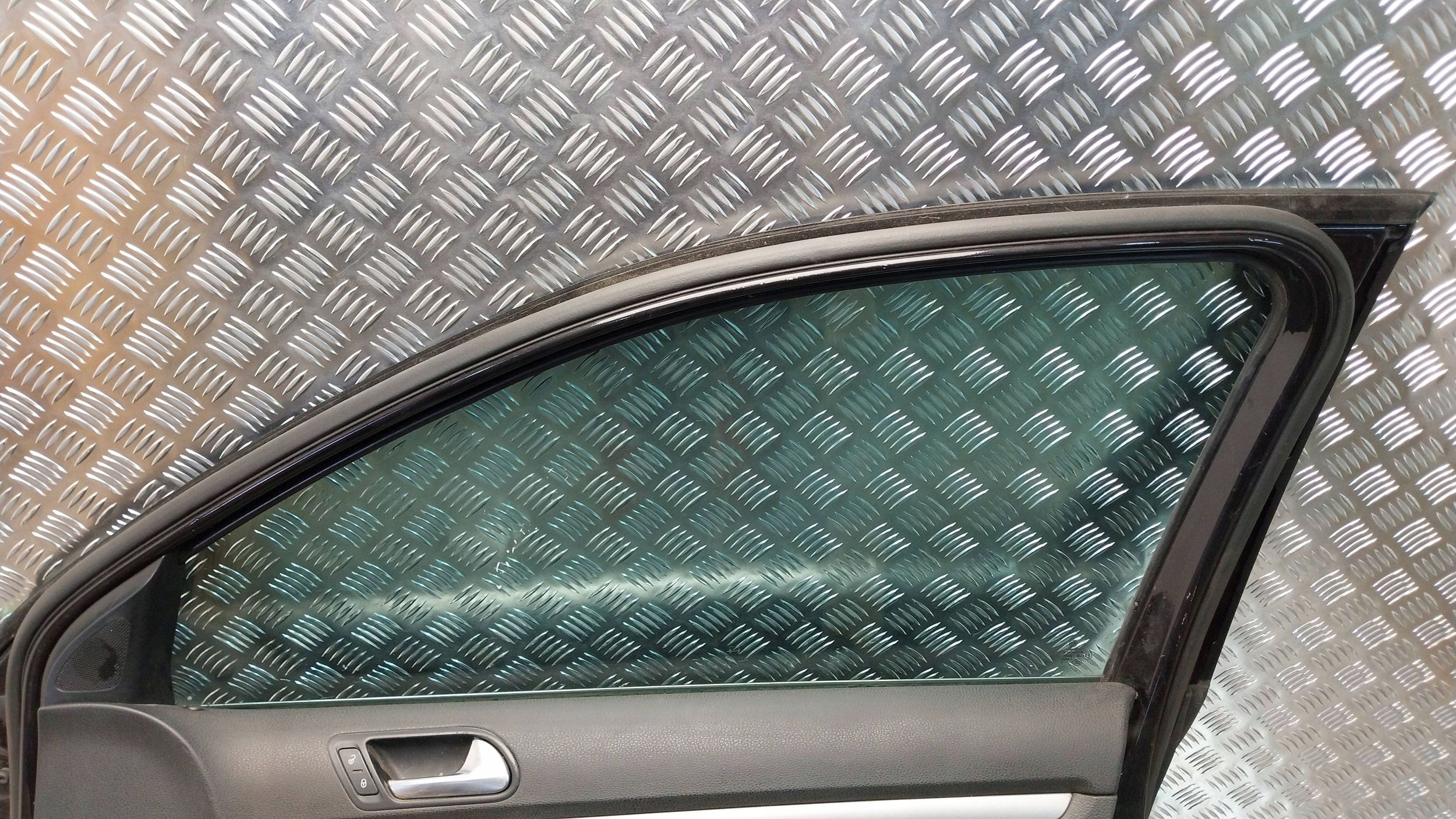 Tür vorne rechts VW JETTA V GOLF KOMBI 05