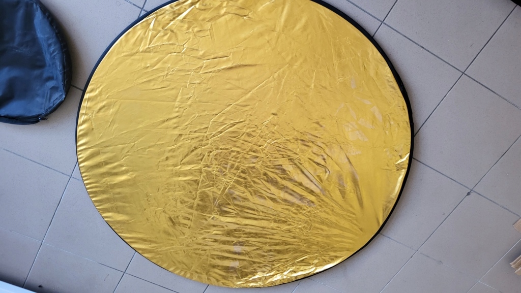 BLENDA FOTOGRAFICZNA REFLEKTOR 110CM STAN DOBRY GWR Marka Andoer