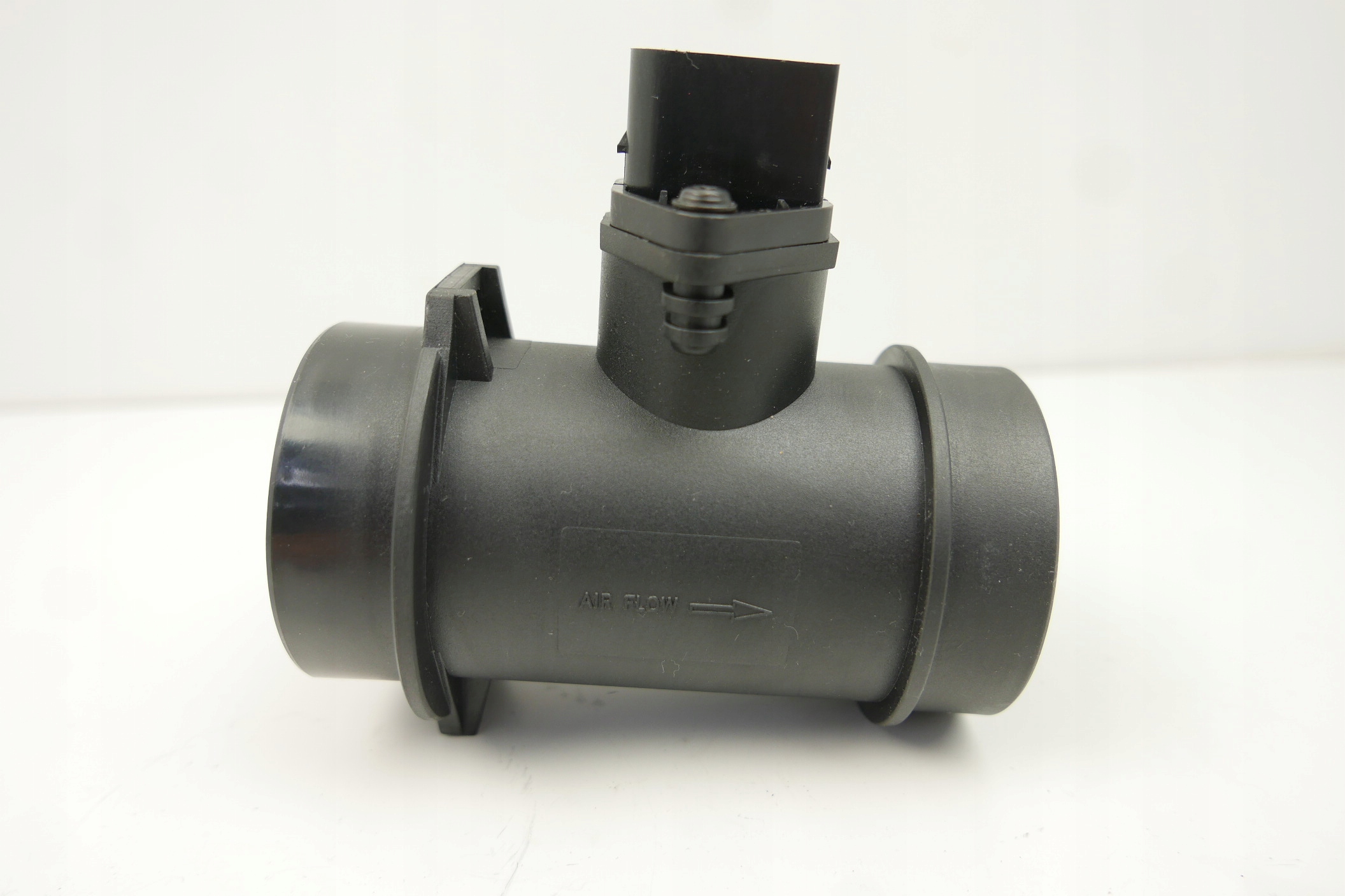 PRZEPLYWOMIERZ POWIETRZA NGK BMW 13621433565 Part number 93496