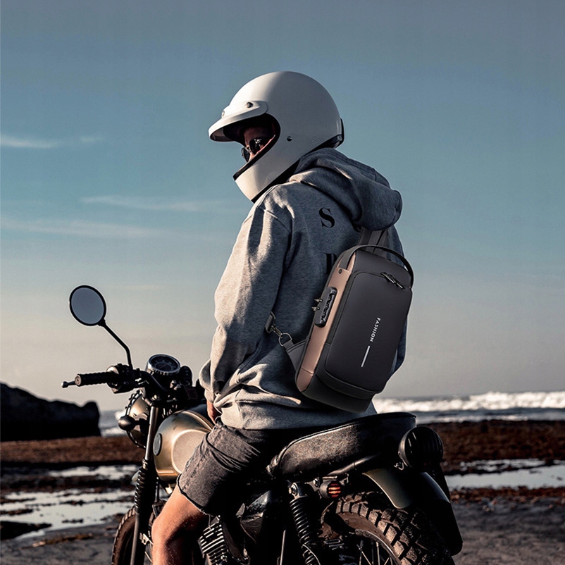 MĘSKA TORBA NA KLATKĘ PIERSIOWĄ Z PORTEM USB EAN (GTIN) 730704251827