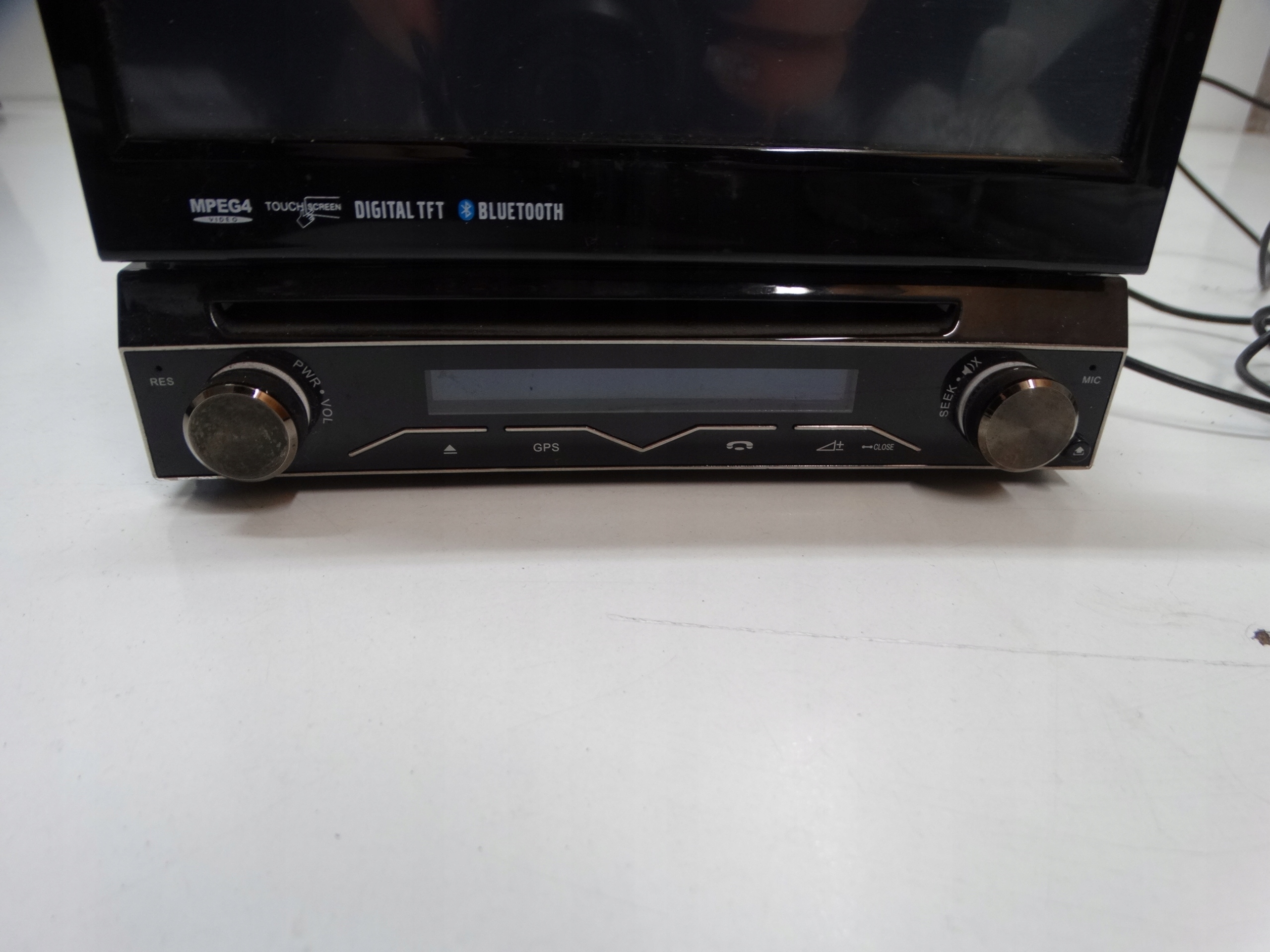 RADIO navigazione MPEG4 VIDEO D-714G BLUETOOTH