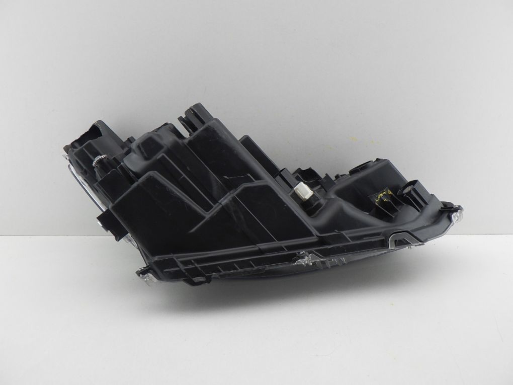 TOYOTA YARIS CROSS FULL LED light left front