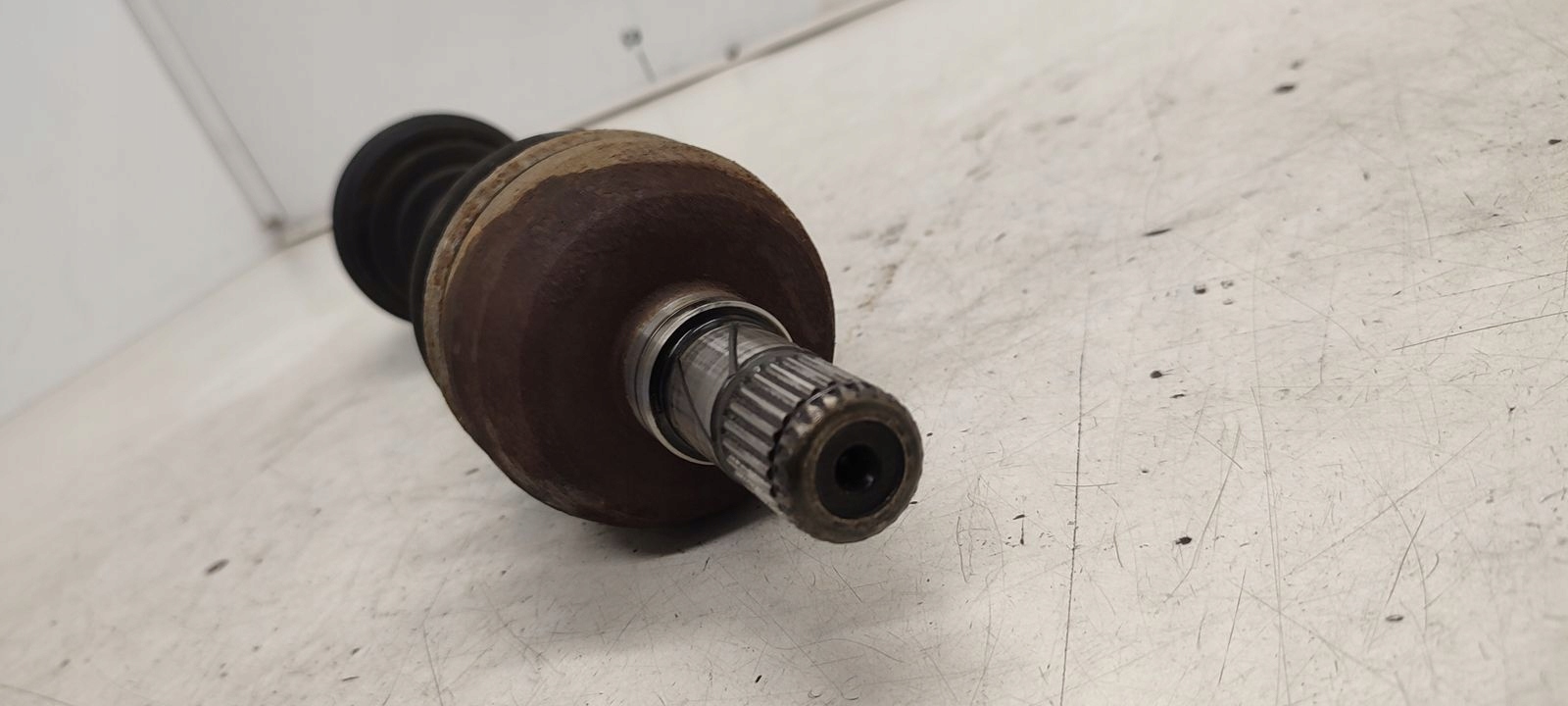 semi-axis left Opel Zafira B 1,9 CDTI