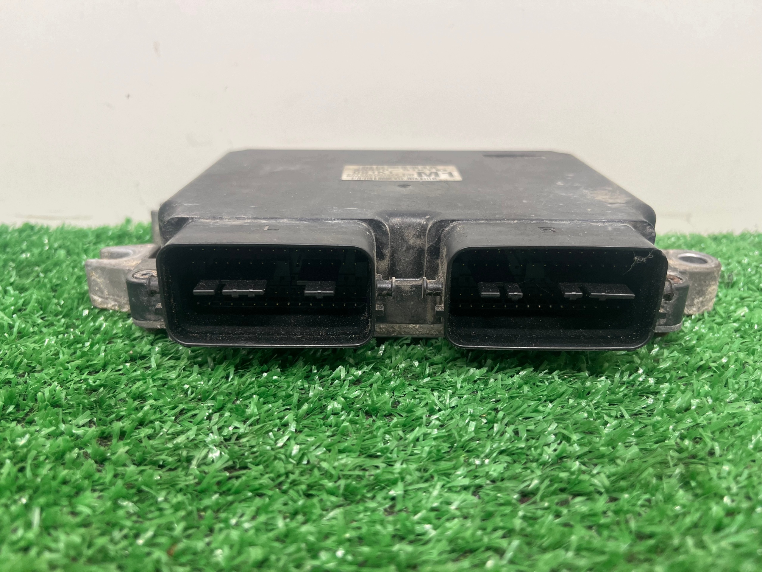 computer of the engine control unit SUZUKI SPLASH 33920-51K1