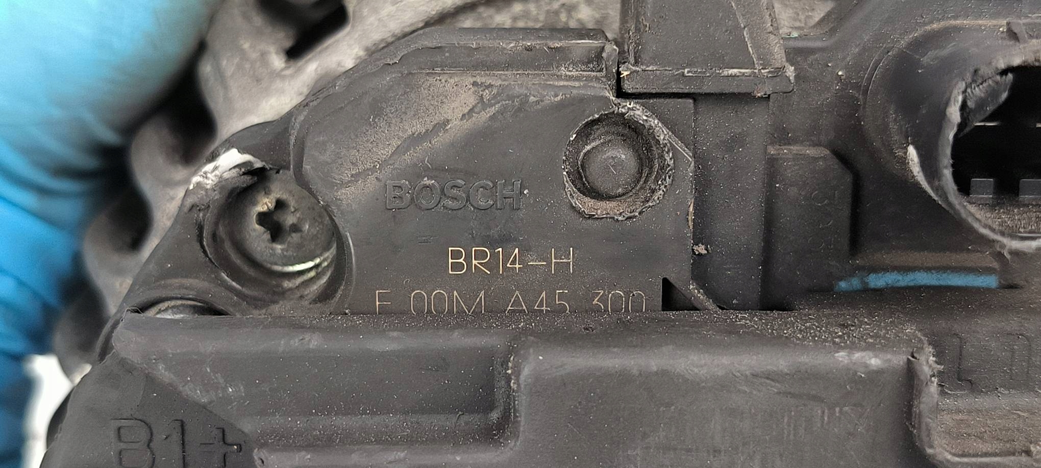 ALTERNATOR F00MA45300 VOLKSWAGEN BORA