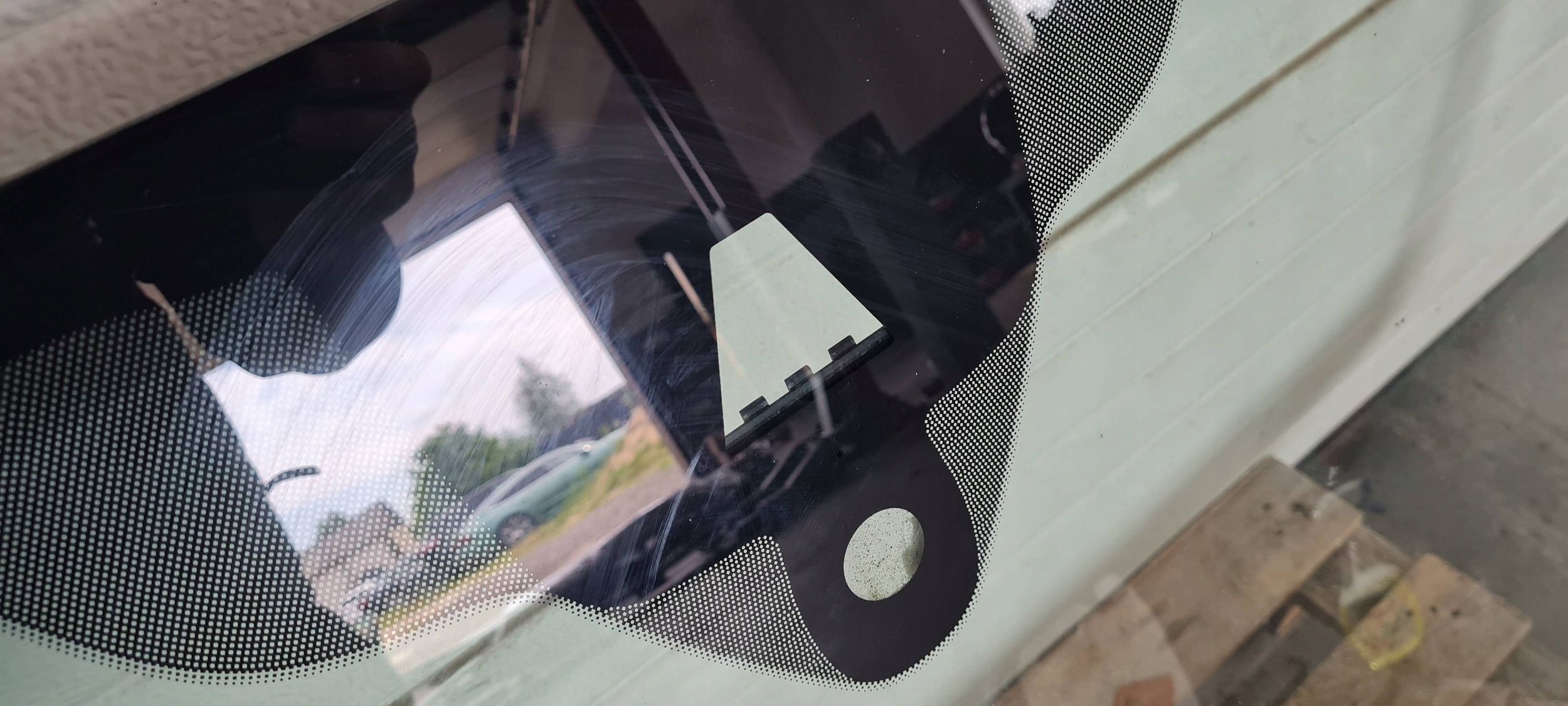 Q2 SQ2 81A window iron front below KAMERE 18R 2018R