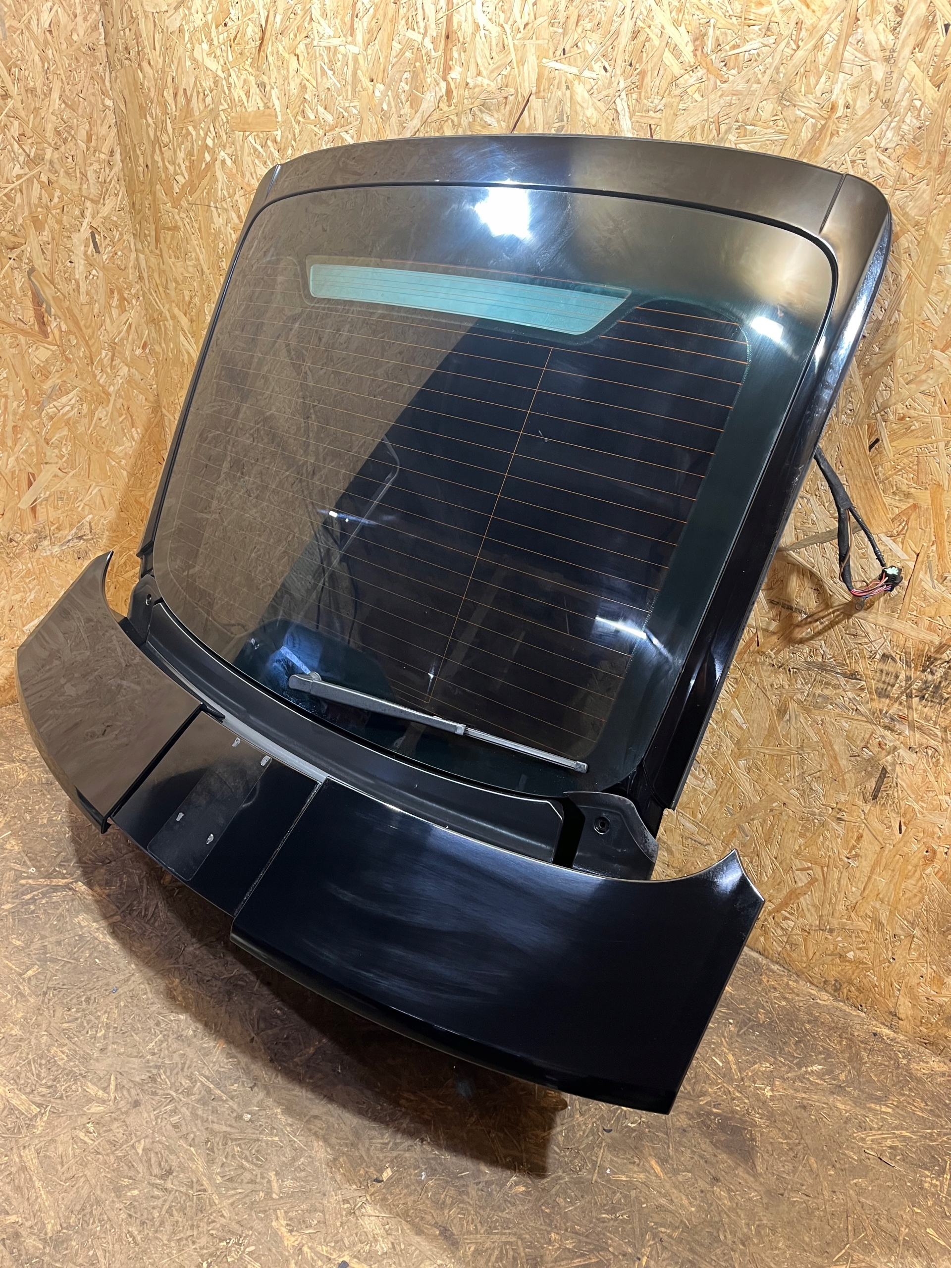 IDEALNA KPL. boot doors PORSCHE PANAMERA 971 TURBO colour: 041 1