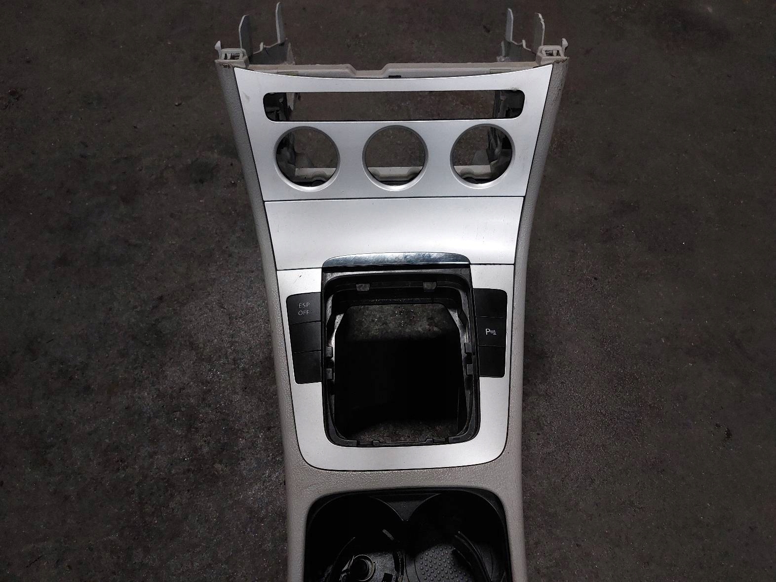 TUNEL central armrest VOLKSWAGEN PASSAT B6