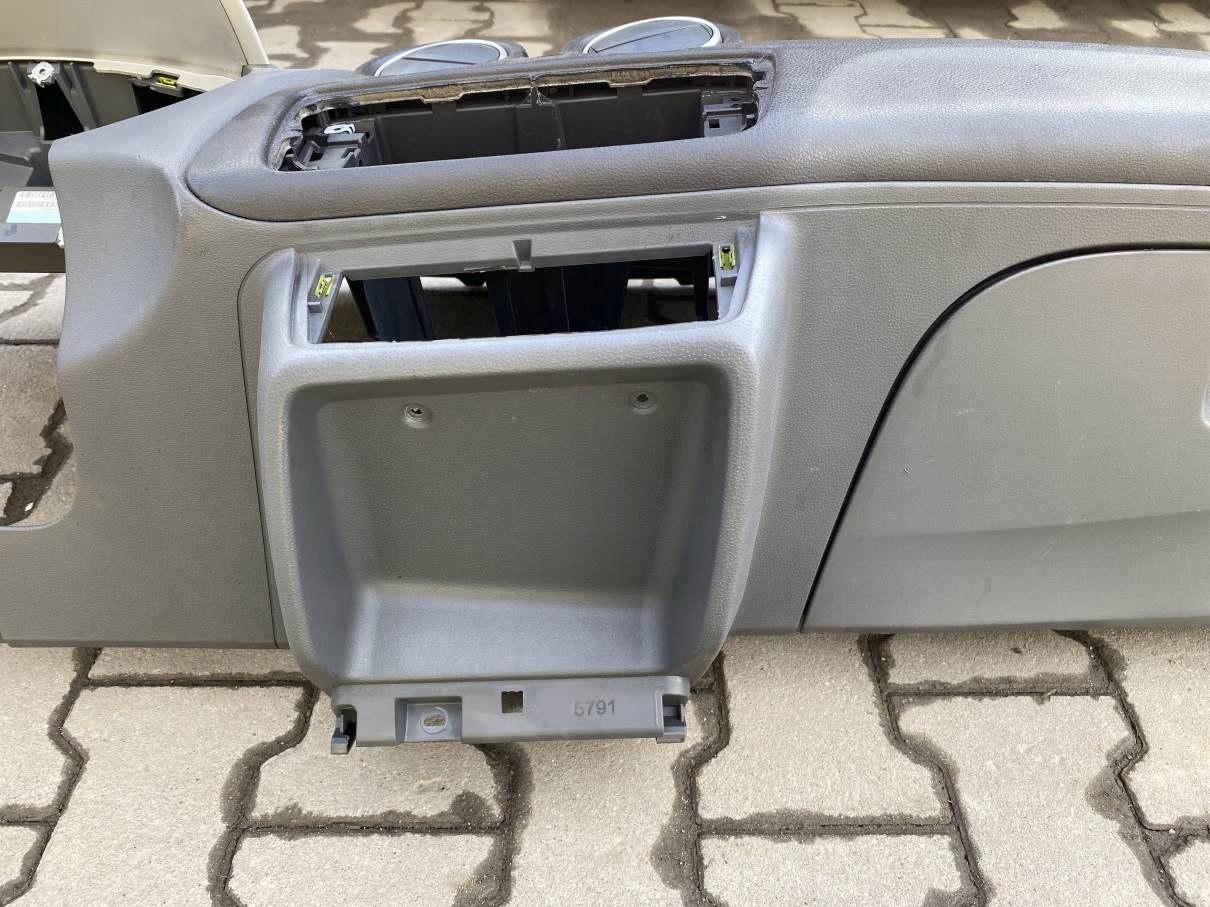 dashboard instrument panel cockpit SEAT IBIZA IV 6J1857067