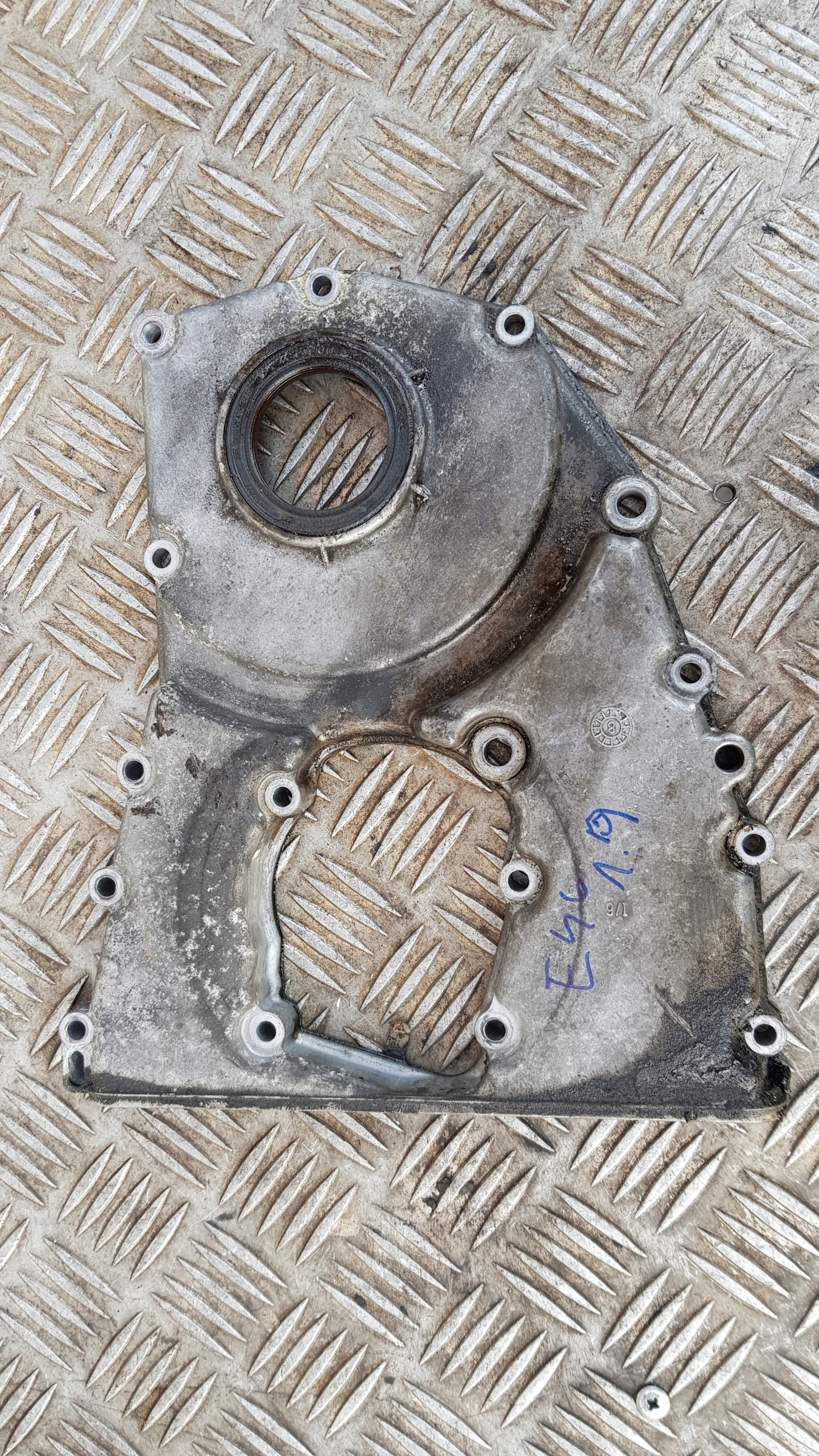 BMW E46 1.9 Blende Abdeckung des Zahnrads 1739432 M43