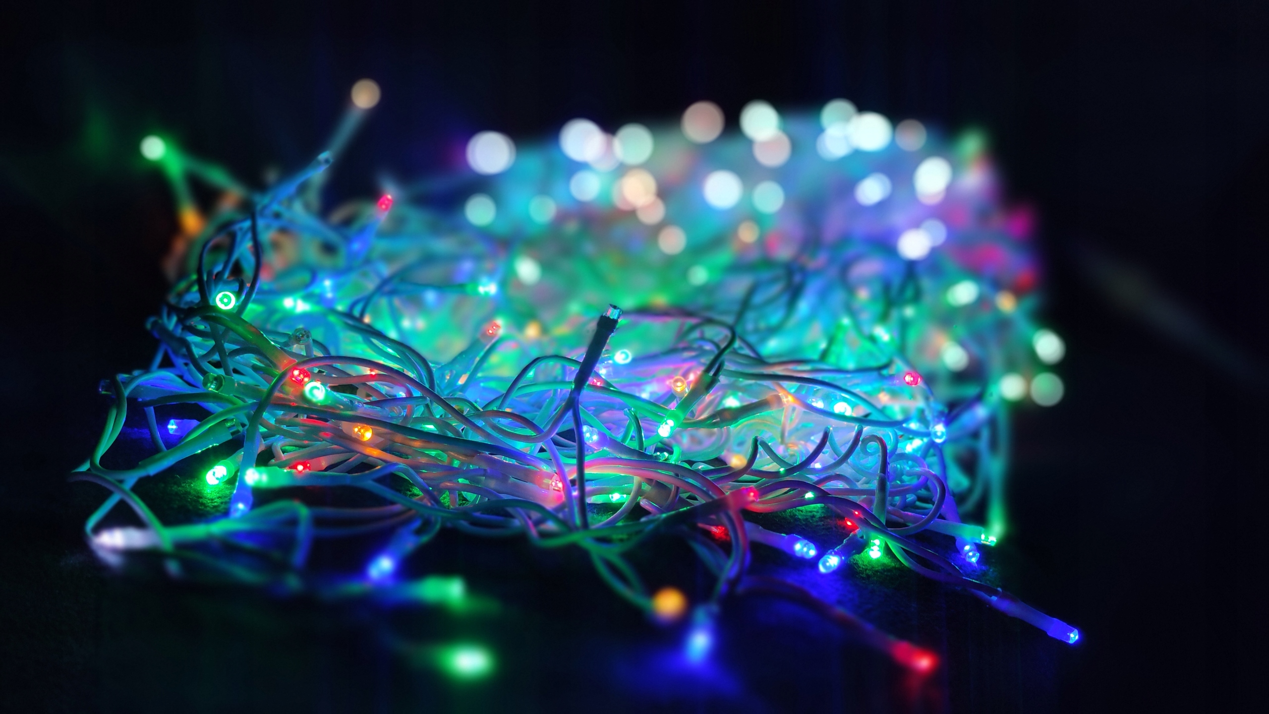 

Sople Zewnętrzne Lampki 100 Led Kolorowe Flash