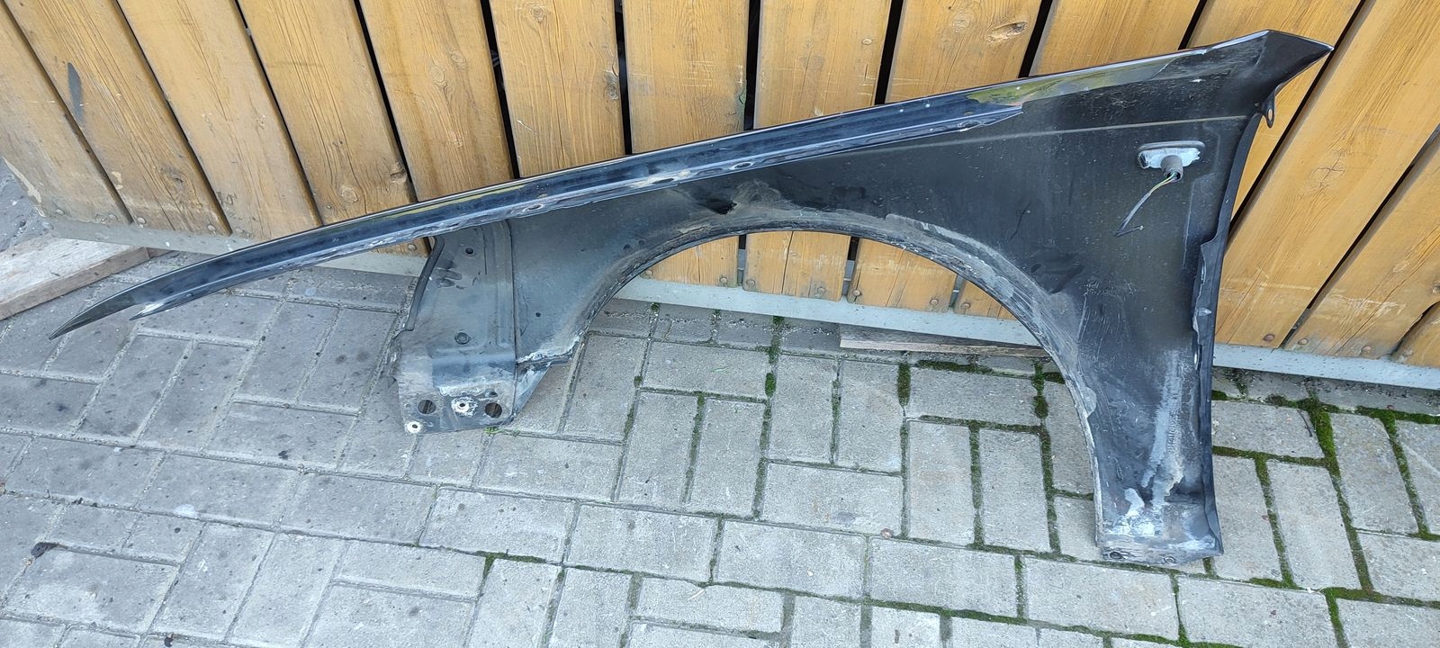 fender right front front Audi A6 C6