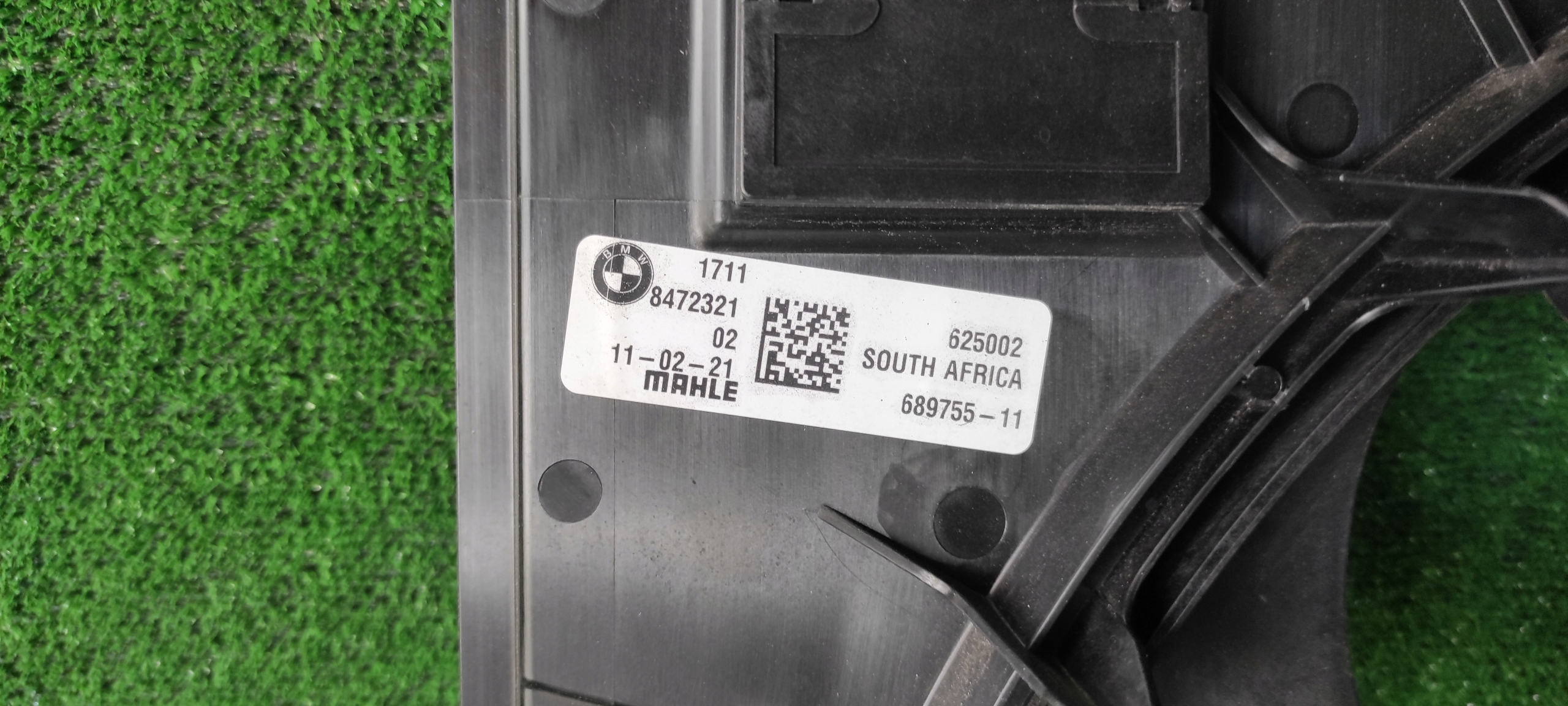 BMW X3 G01 X4 G02 Wentylator Chłodnic 8472321 Producent części BMW OE