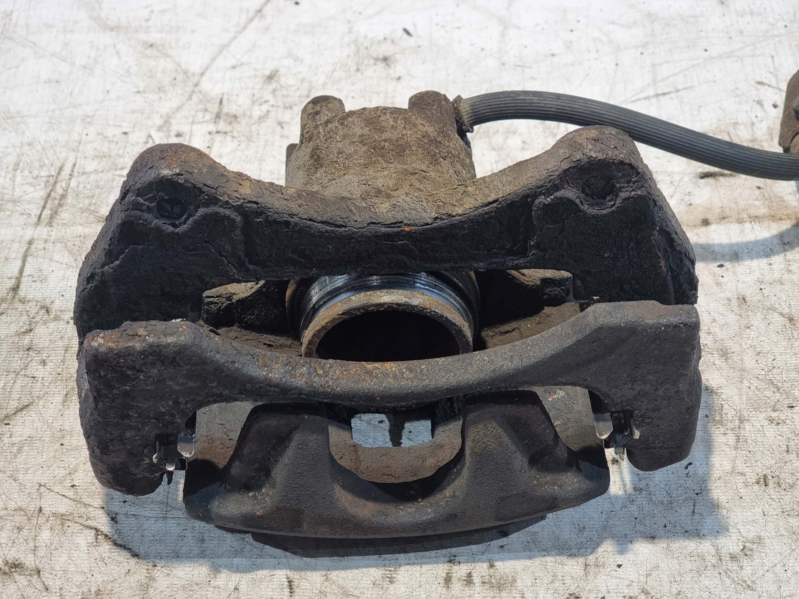 caliper brake right front DODGE CALIBER 2.0 CRD 103kW 07r