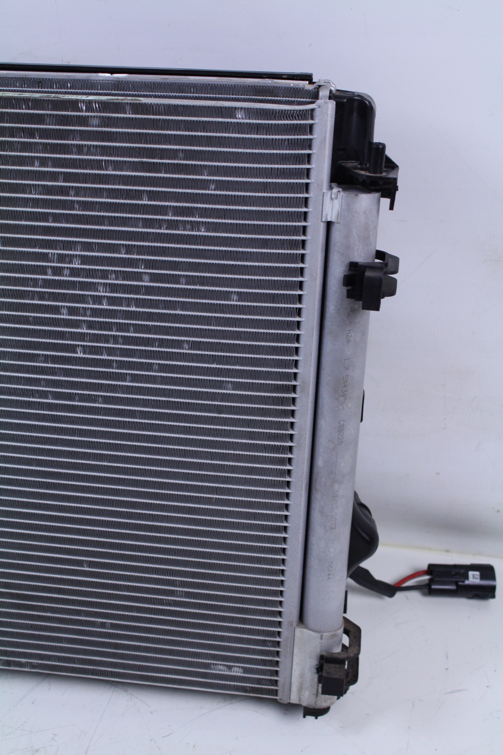 KOMPLET CHŁODNIC NISSAN QASHQAI J12 23r. HR13 AUTOMAT Typ samochodu Samochody osobowe