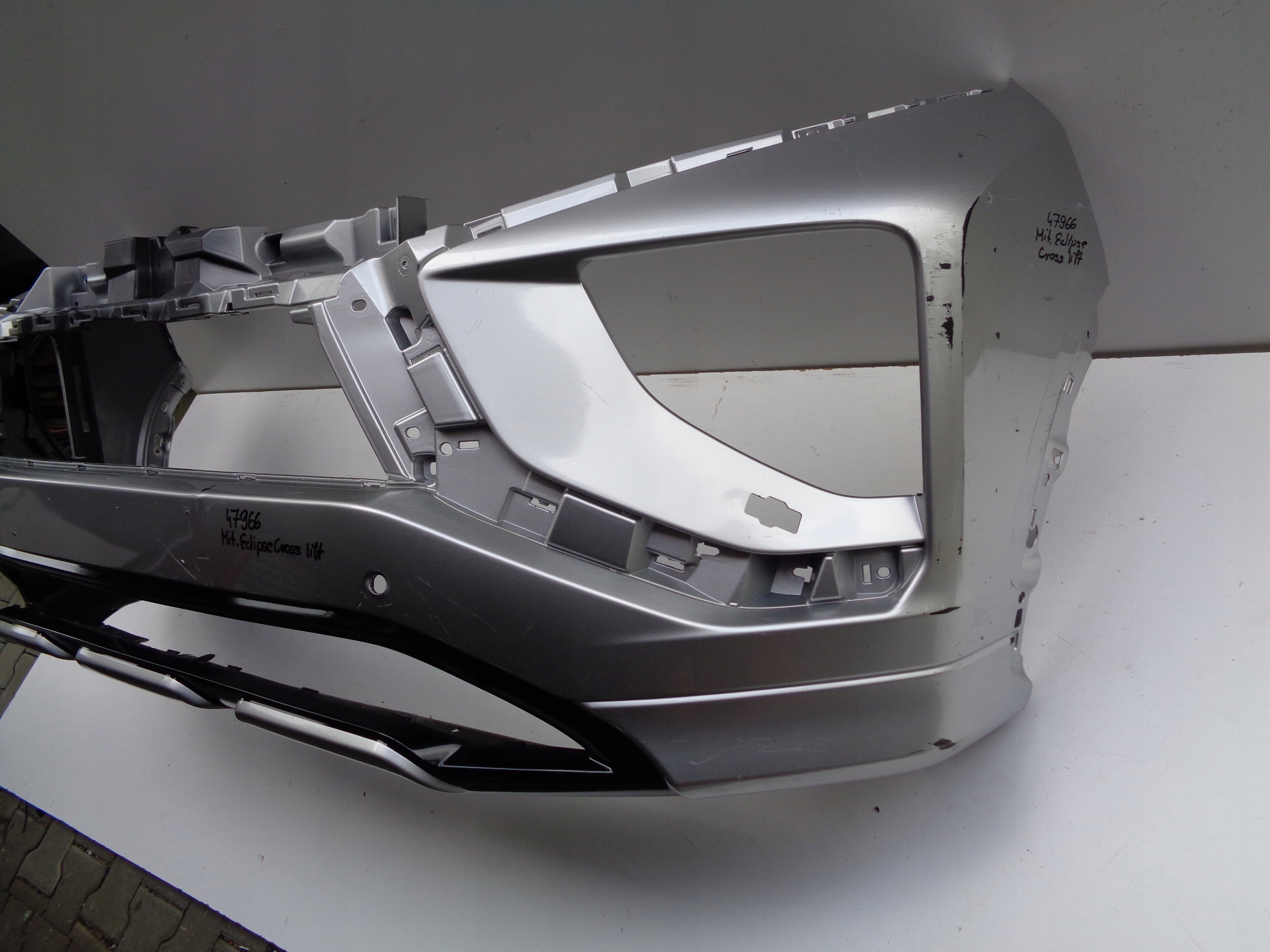 Frontstoßstange MITSUBISHI ECLIPSE CROSS 21- LIFT NR 47966