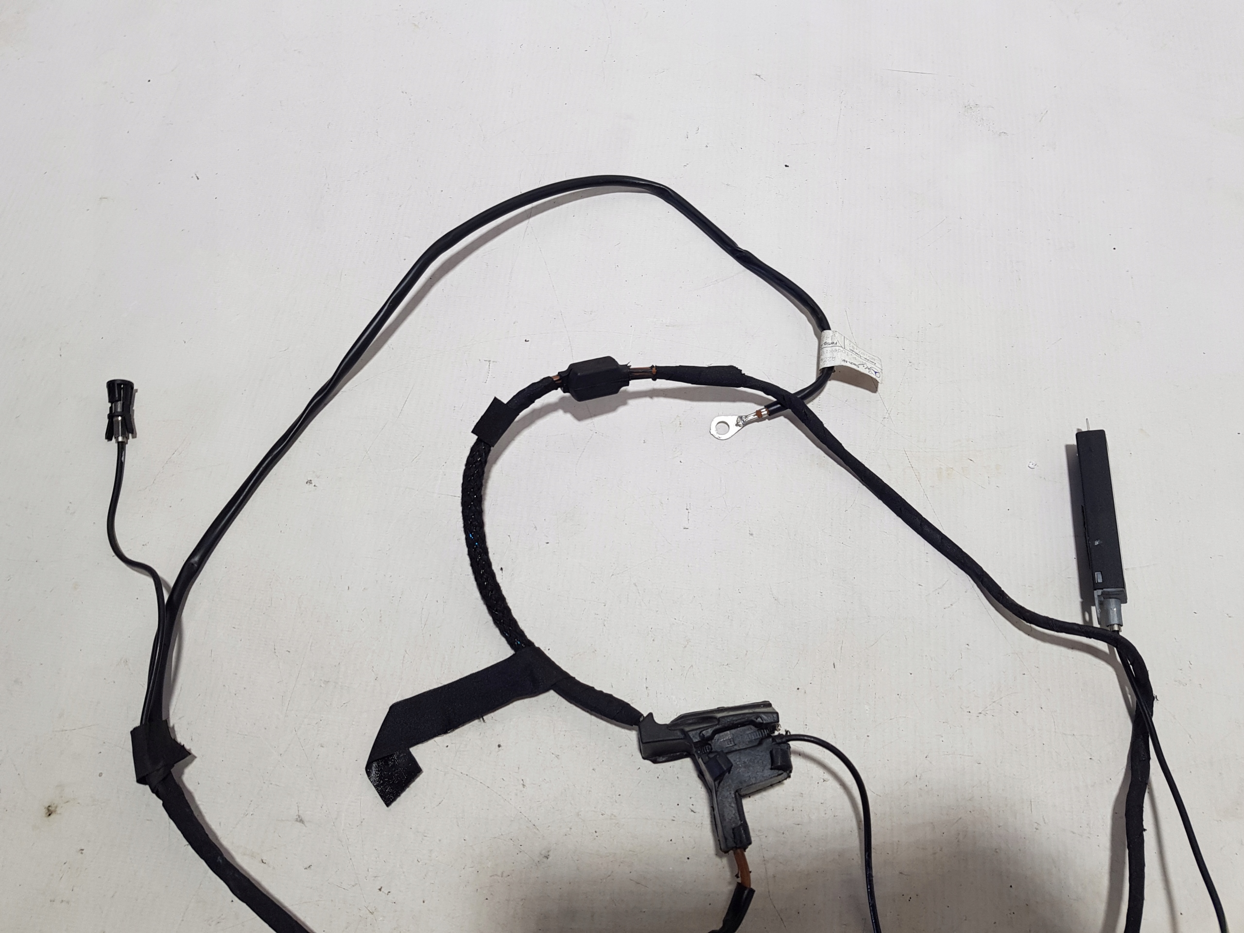 MERCEDES SL R230 W230 antenna module amplifier 2308201789