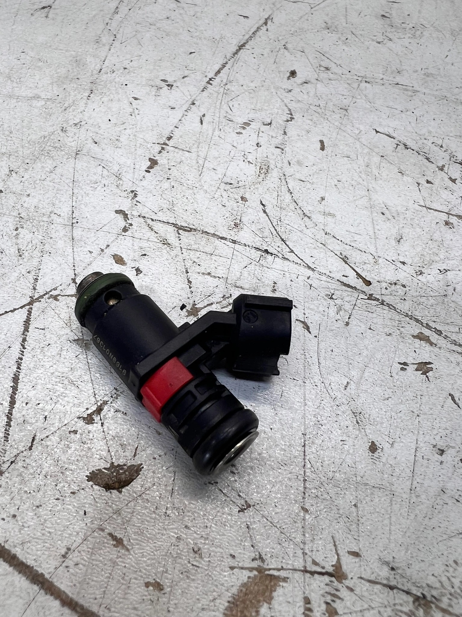 nozzle injector VW 1.2 MPI 03E906031C