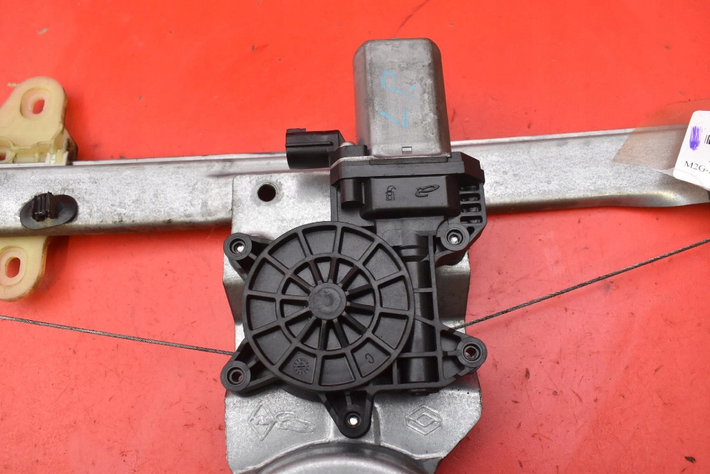 window regulator left front EU 807213867R RENAULT CLIO 4 IV 5D HB 16-19