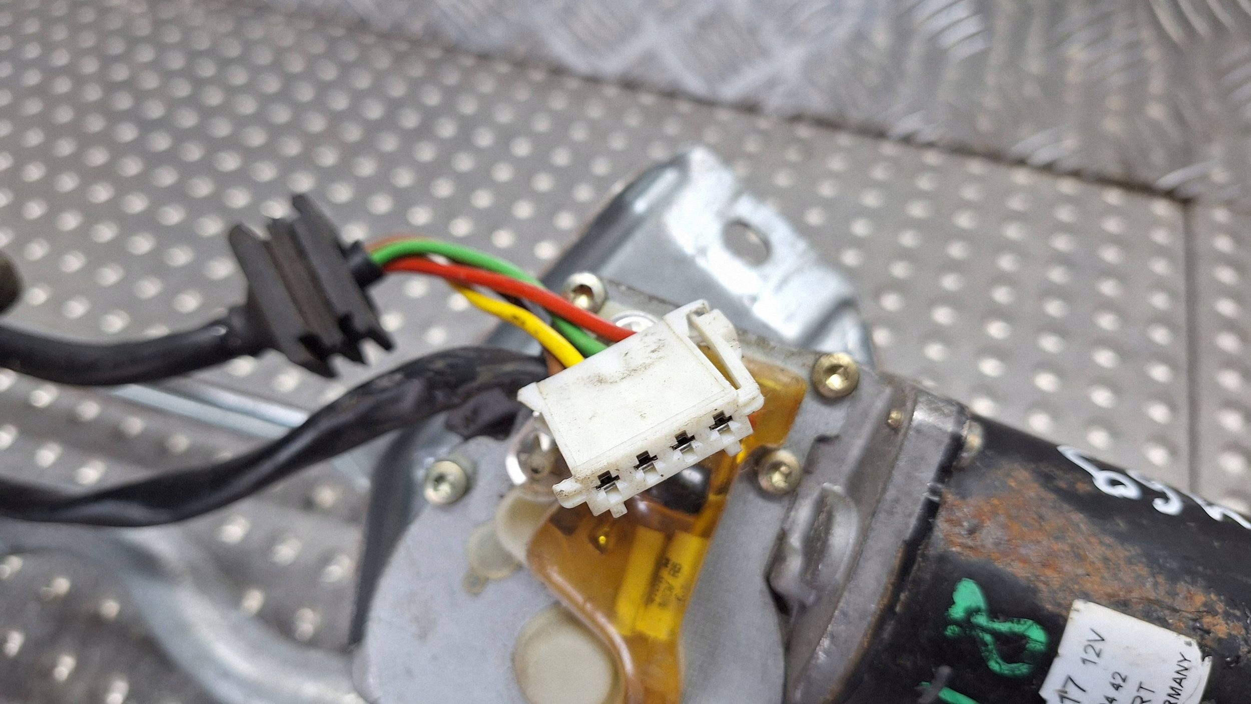 wiper mechanism front A2038200442 MERCEDES W203