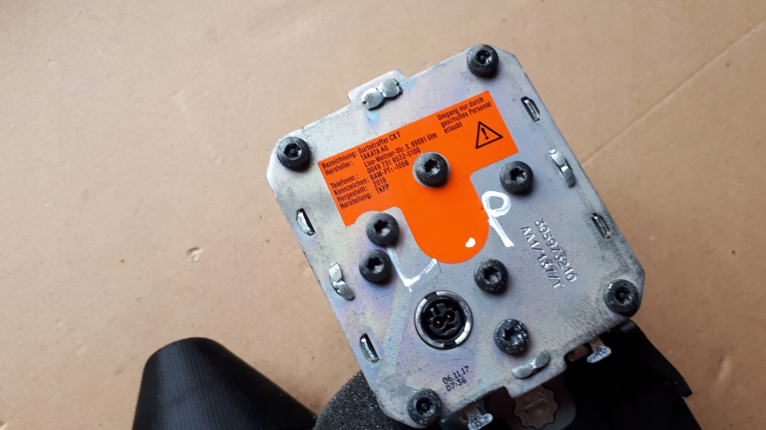 A6 C7 4G tension belt safety left front 4G8857705F