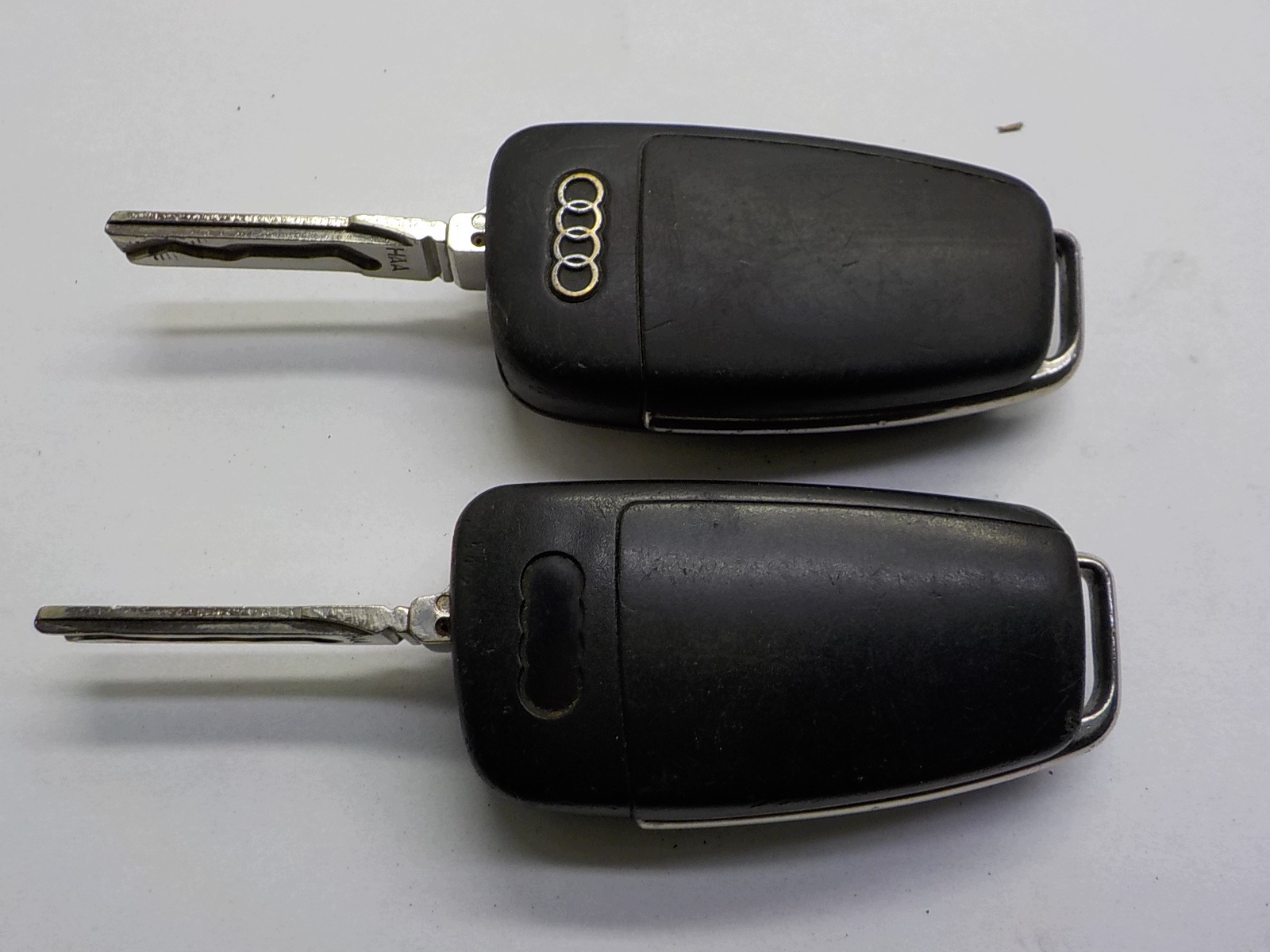 AUDI A6 C6 Q7 4L key PILOT 868 MHZ