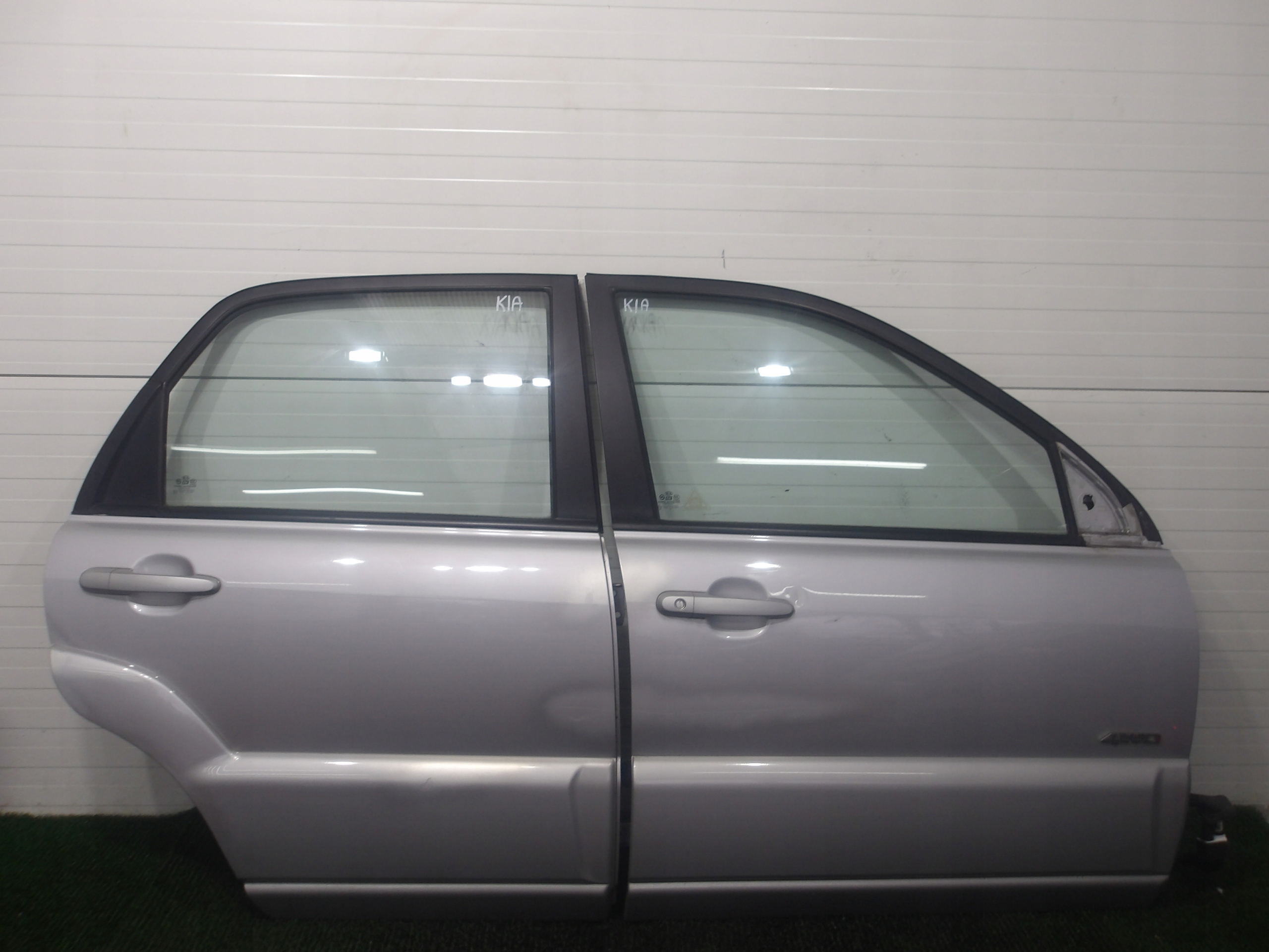 KIA SPORTAGE II 04-10 door front right front colour S6