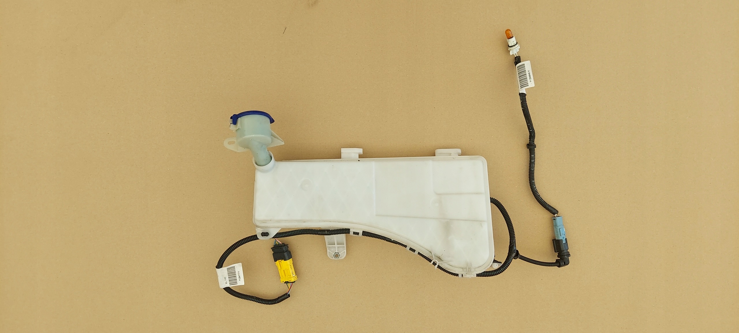 washer fluid tank complete OPEL GRANDLAND X A2C39293600