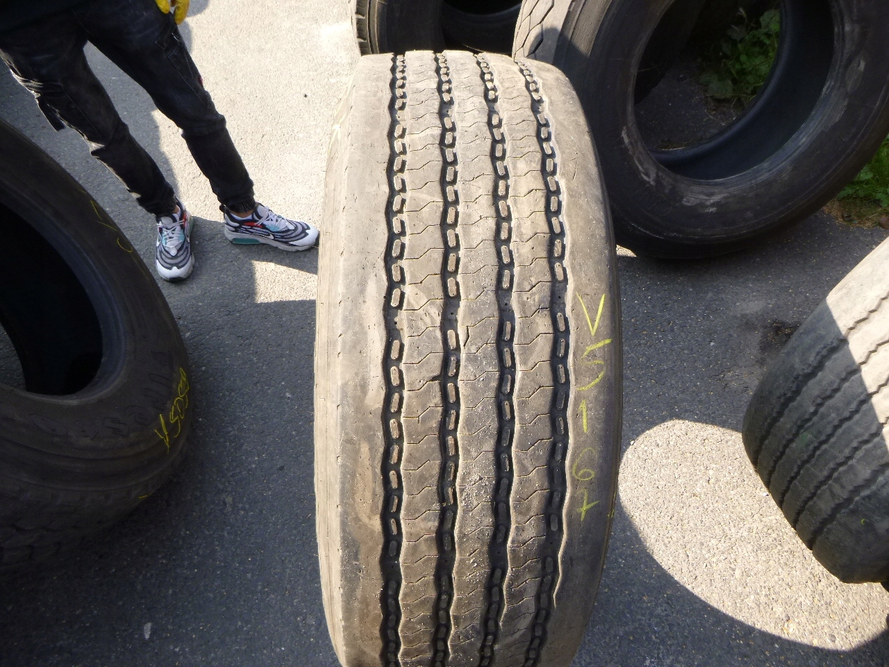 385 / 65R22,5 OFIUM ROAD GO s передняя шина tir