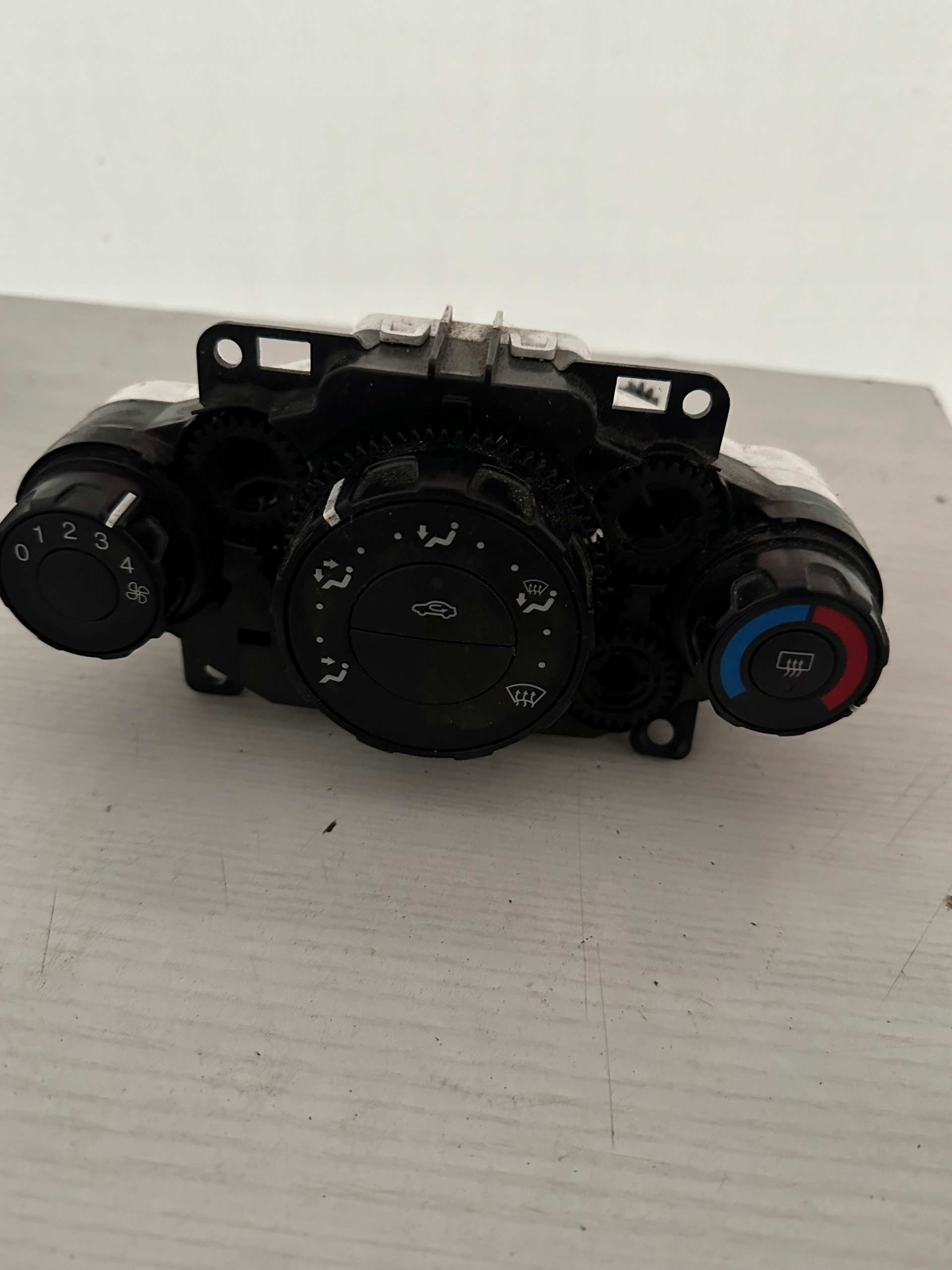PANEL of the air conditioning 8A61-18549 FIESTA MK7