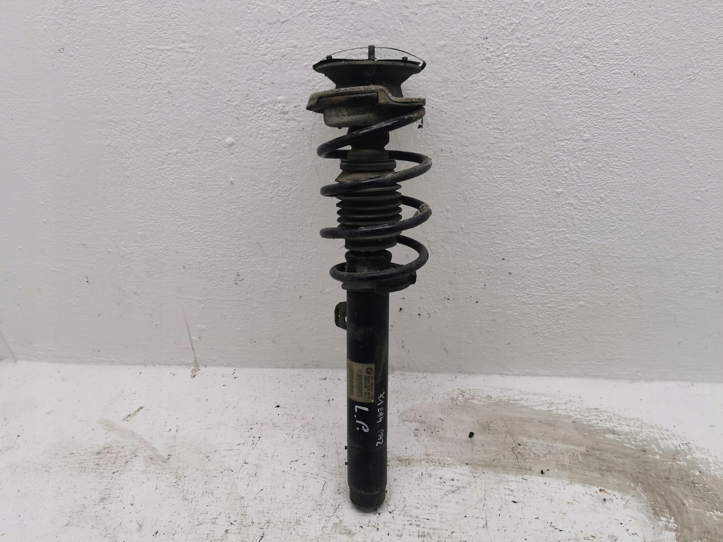shock absorber left front BMW X1 E84 6851333 2.0B