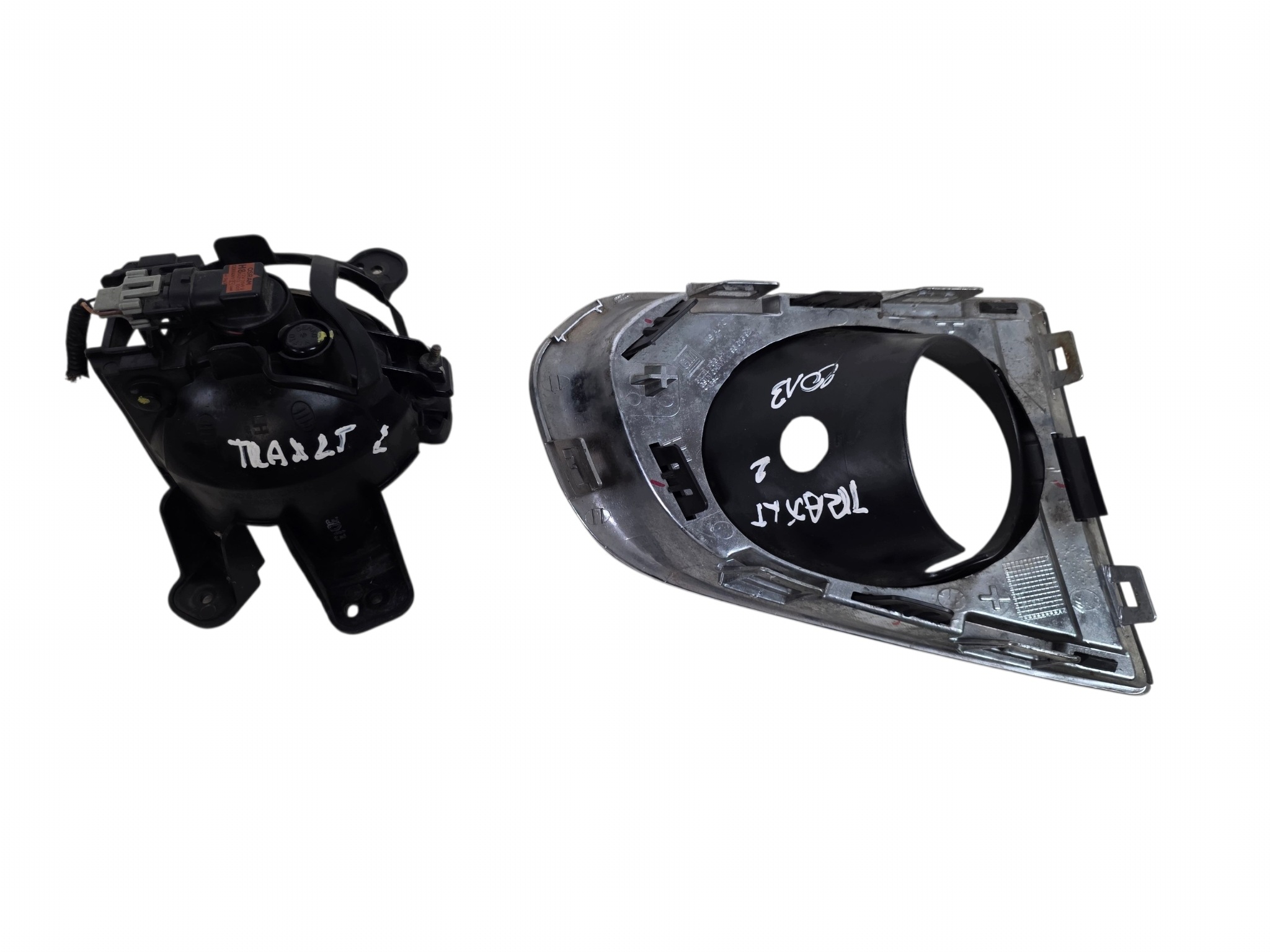 CHEVROLET TRAX 2013 fog light left + frame grid left ORG. 95015921