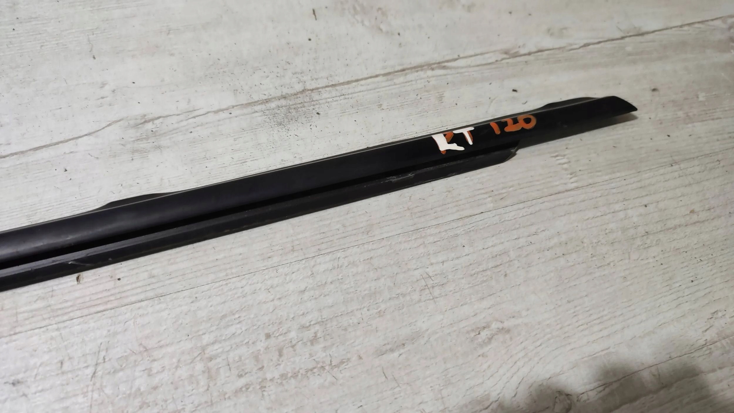 Hyundai i20 (GB IB) 2018 rear part side left moulding dust