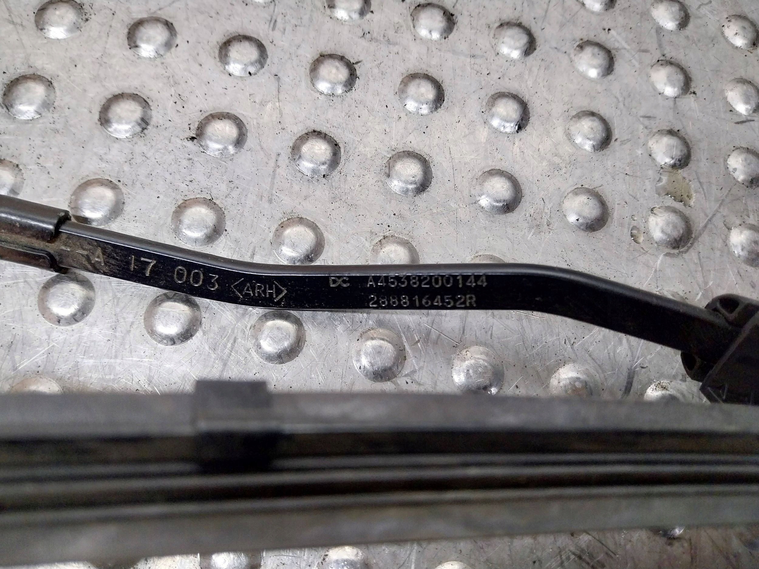 wiper arm left front A4538200144 SMART 453 III RENAULT TWINGO III