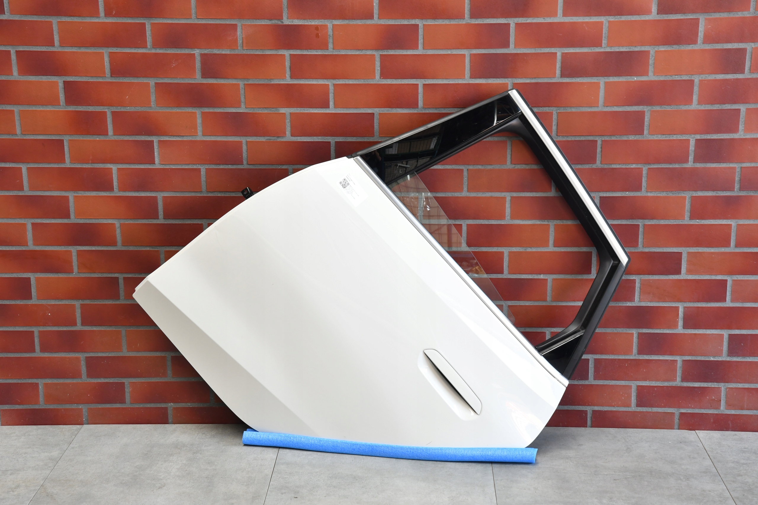 door left rear part rear. BMW 2 U06 A300