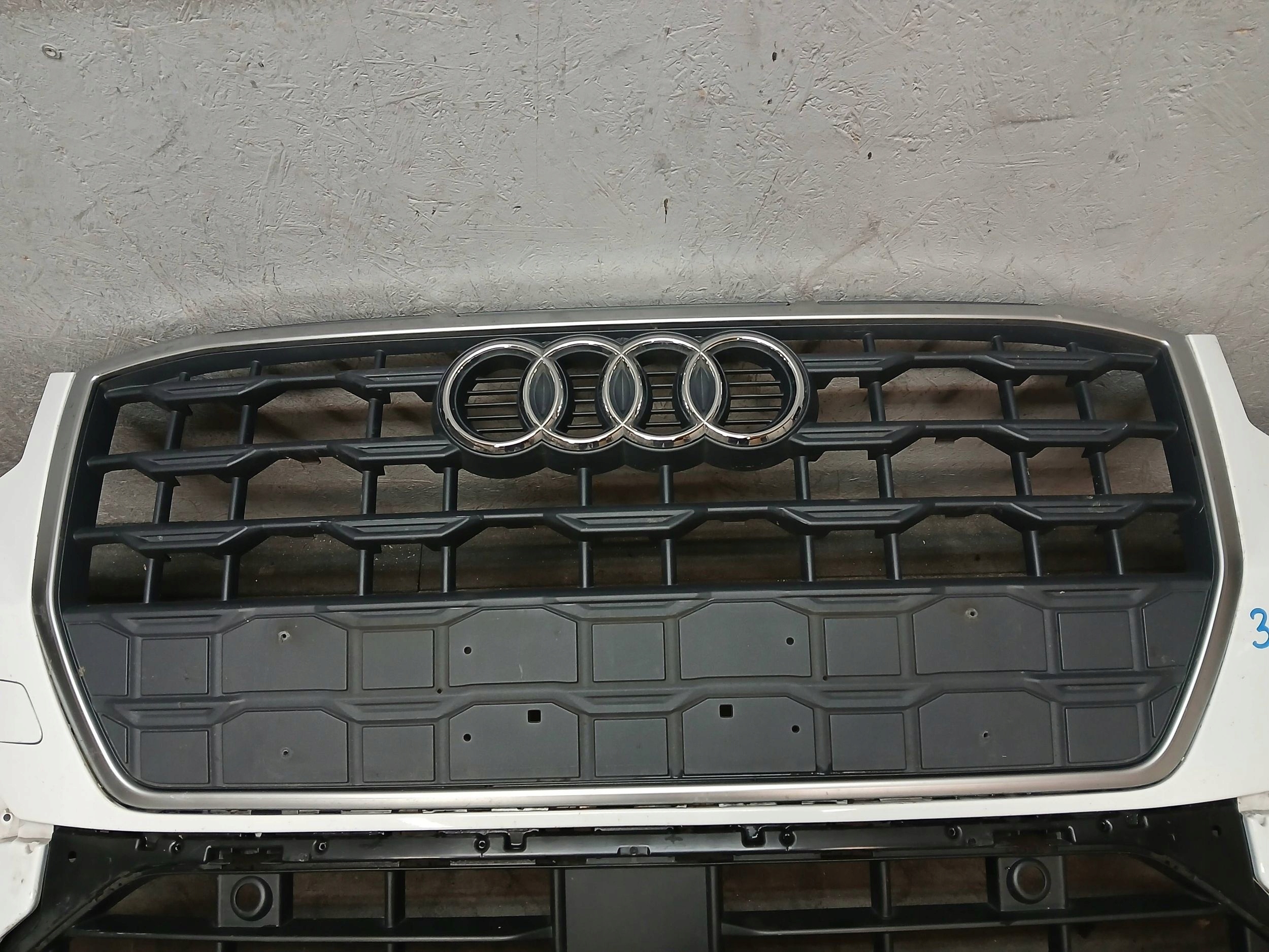 nárazník předek AUDI Q2 81A