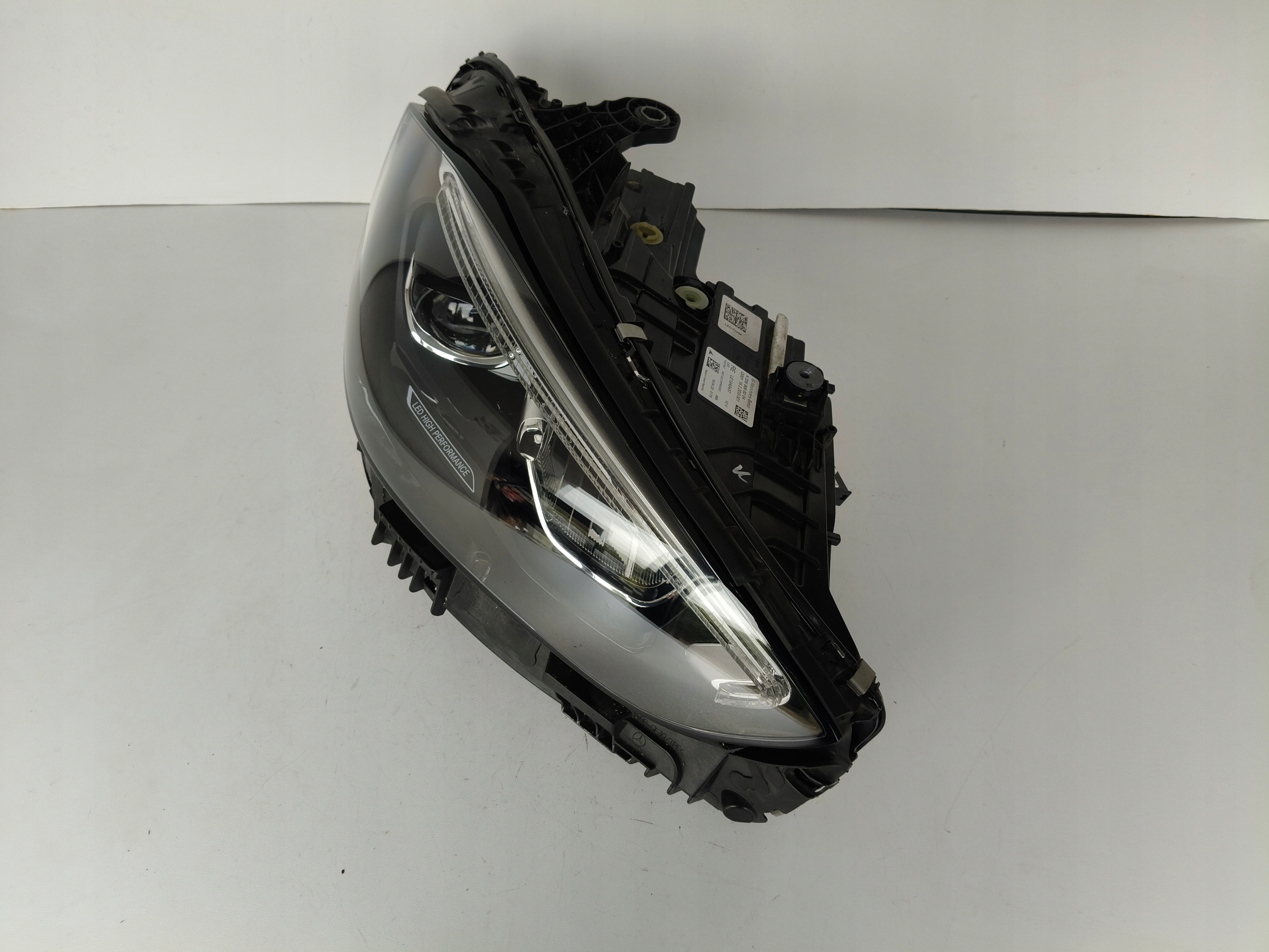 light right REFLEKTOR MERCEDES C-KLASA W206 21- FULL LED HP
