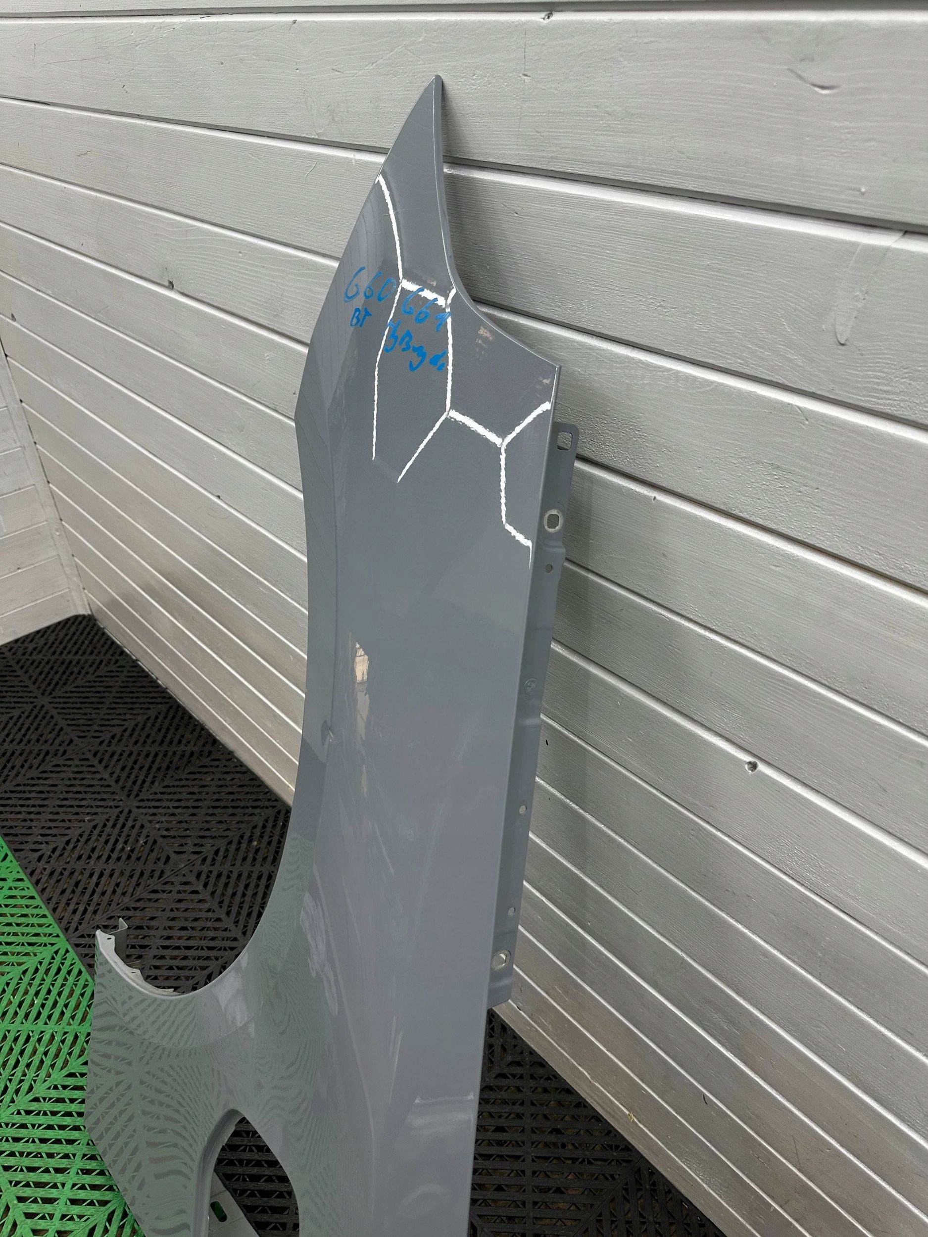 fender front side left BMW 5 G60 G61 HYBRYDA