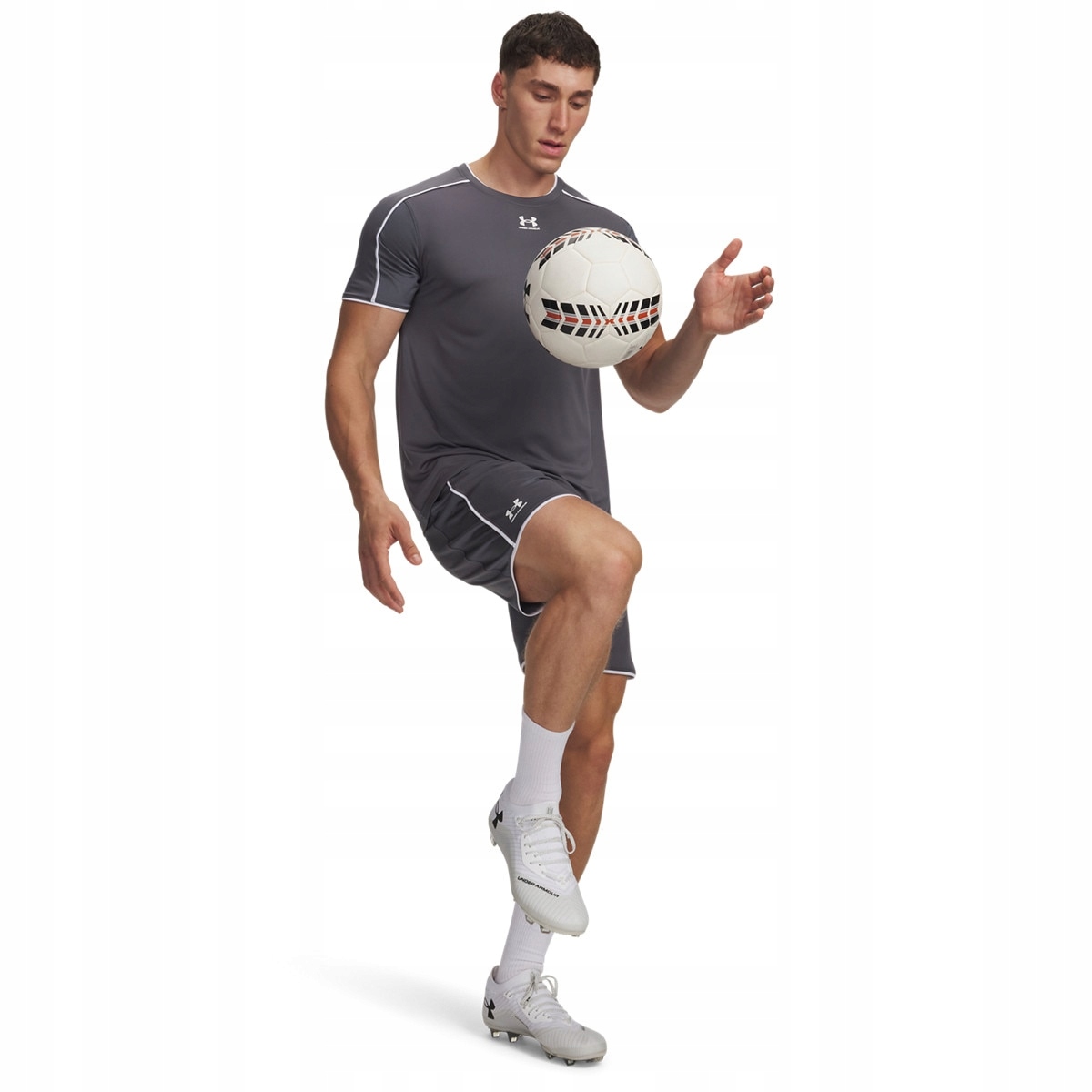 Męskie spodenki treningowe Under Armour M Challenger Train Shor Szary M